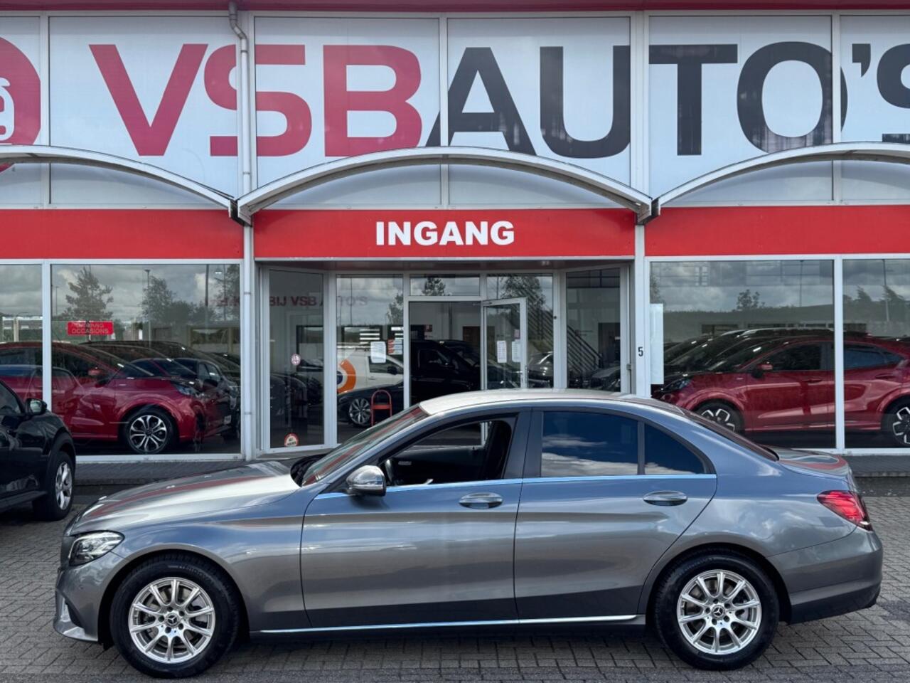 Mercedes-Benz C-KLASSE C 180 CGI 156PK. NAVIGATIE 360 CAMERA AIRCO LMV PDC ELEC-PAKKET