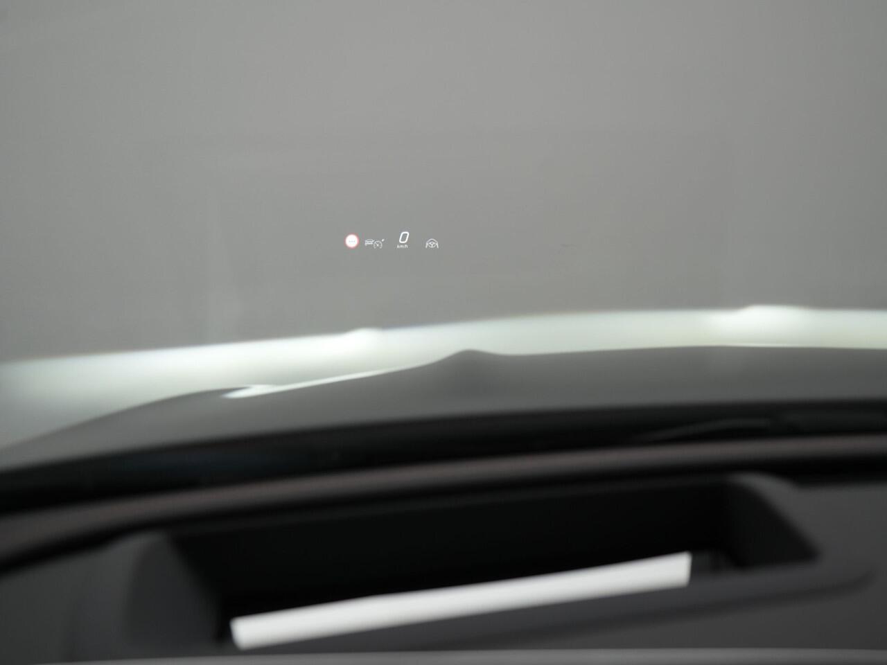 Mercedes-Benz C-KLASSE Estate 300 e AMG Line Plug In Hybrid 313pk Dealer O.H. PHEV | Adaptive Cruise | Head Up | Camera | Digital LED | Bi Color Lederen Sportstoelen Verwarmd | Apple Carplay | Sfeerverlichting | Virtual | Navigatie | DAB |