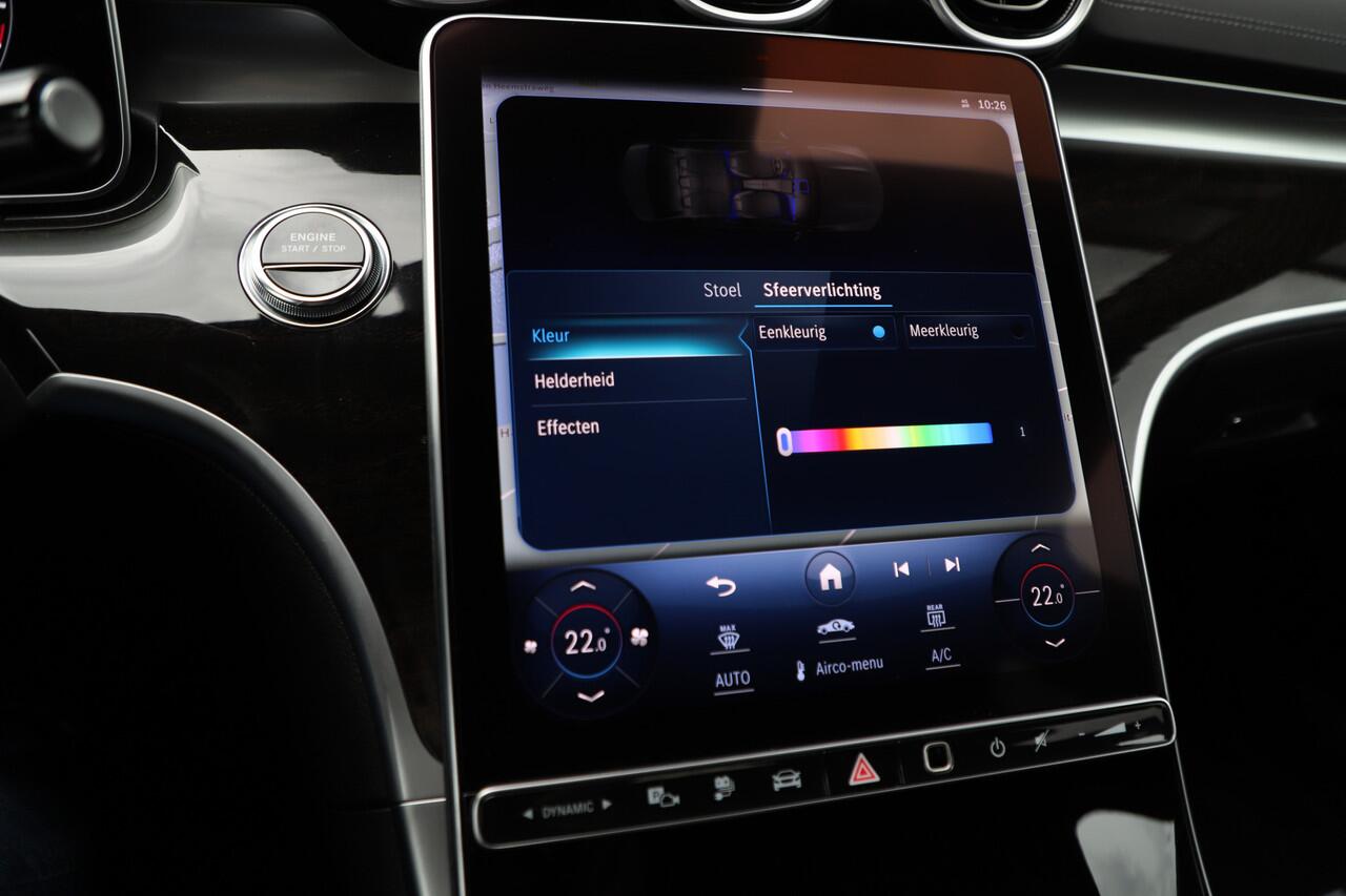 Mercedes-Benz C-KLASSE 300e AMG | 313PK | Keyles-go | Memory | Digital-light | Sfeerverlichting | Distronic | Stoelverw. | Stuurwielverw. | Standkachel | 2024.