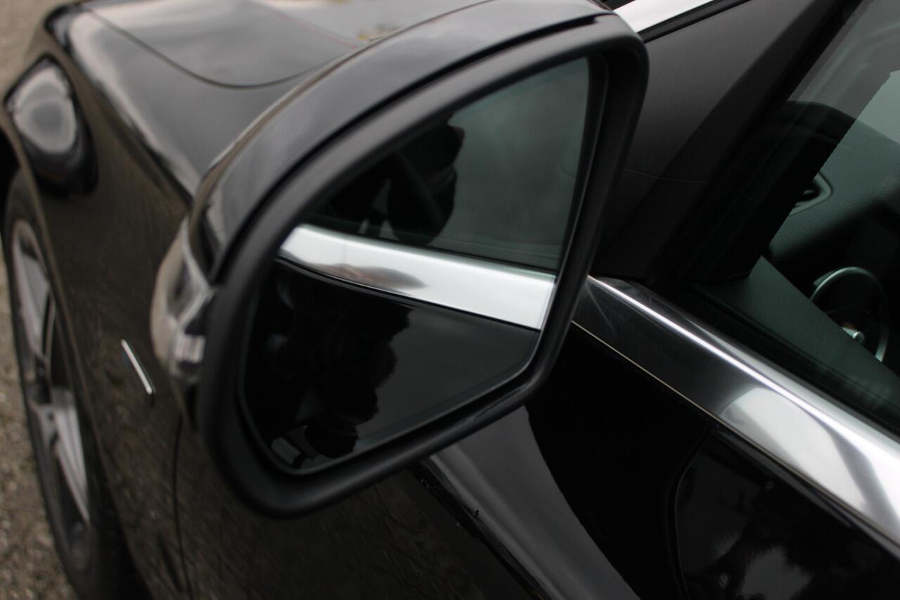 Mercedes-Benz C-KLASSE Estate 300e AMG Line LEDER CARPLAY DAB CAMERA