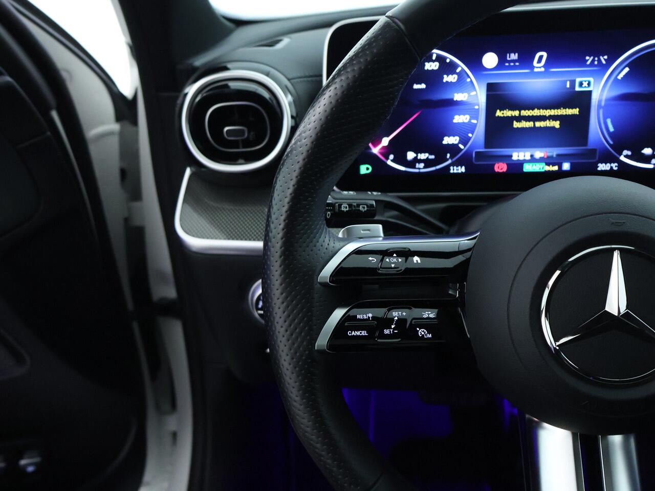 Mercedes-Benz C-KLASSE Estate 300 e AMG Line | AMG Line | Trekhaak | Panoramadak | Distronic | Stuur en Stoelverwarming | Inclusief 48 maanden MB Certified garantie voor Europa.