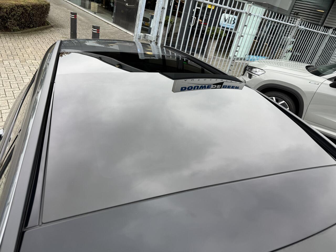 Mercedes-Benz C-KLASSE Estate 300 e AMG Line Night Pano-Dak | Trekhaak | Camera |