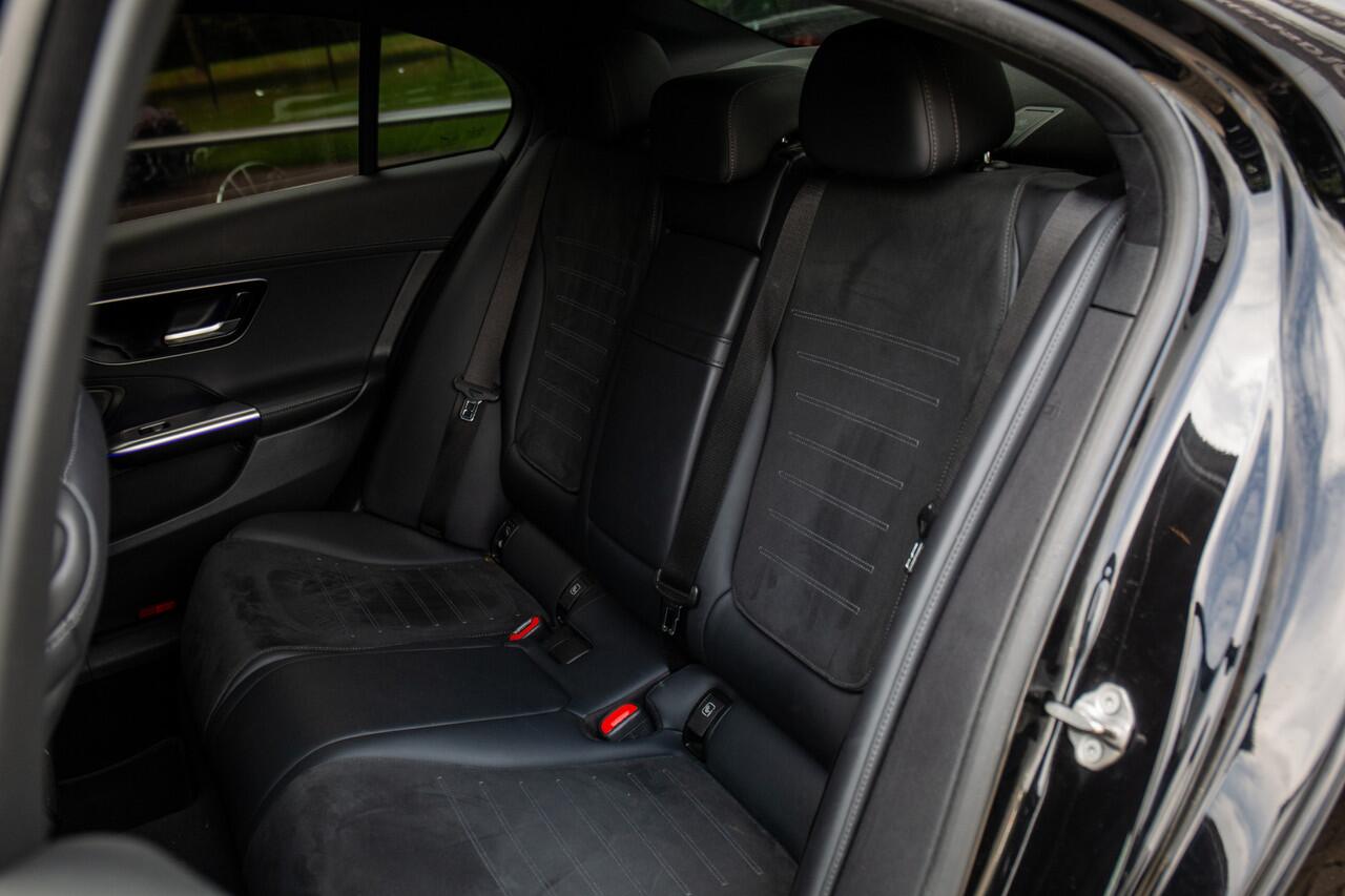 Mercedes-Benz C-KLASSE 300 AMG Line 259PK , Trekhaak, Memory, Sfeerverlichting, 360° camera, Burmester,