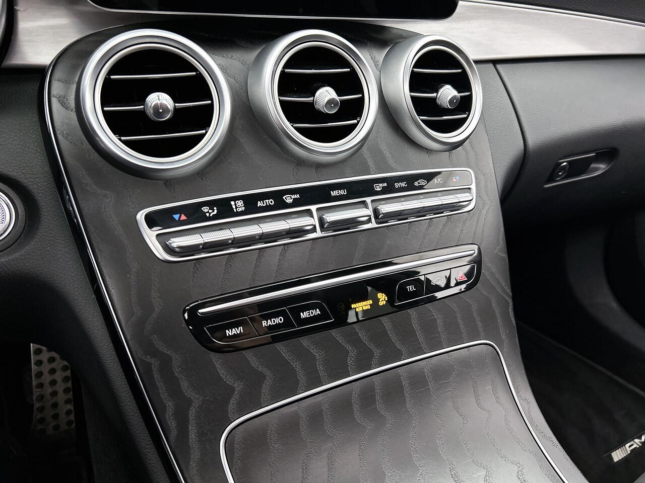 Mercedes-Benz C-KLASSE Estate 180 Business Solution AMG AMG Line | Night Pakket | Panorama Schuif-Kanteldak | Parkeerpakket met 360°-camera | Sfeerverlichting. Inclusief 24 maanden Mercedes-Benz Certified garantie voor Europa.