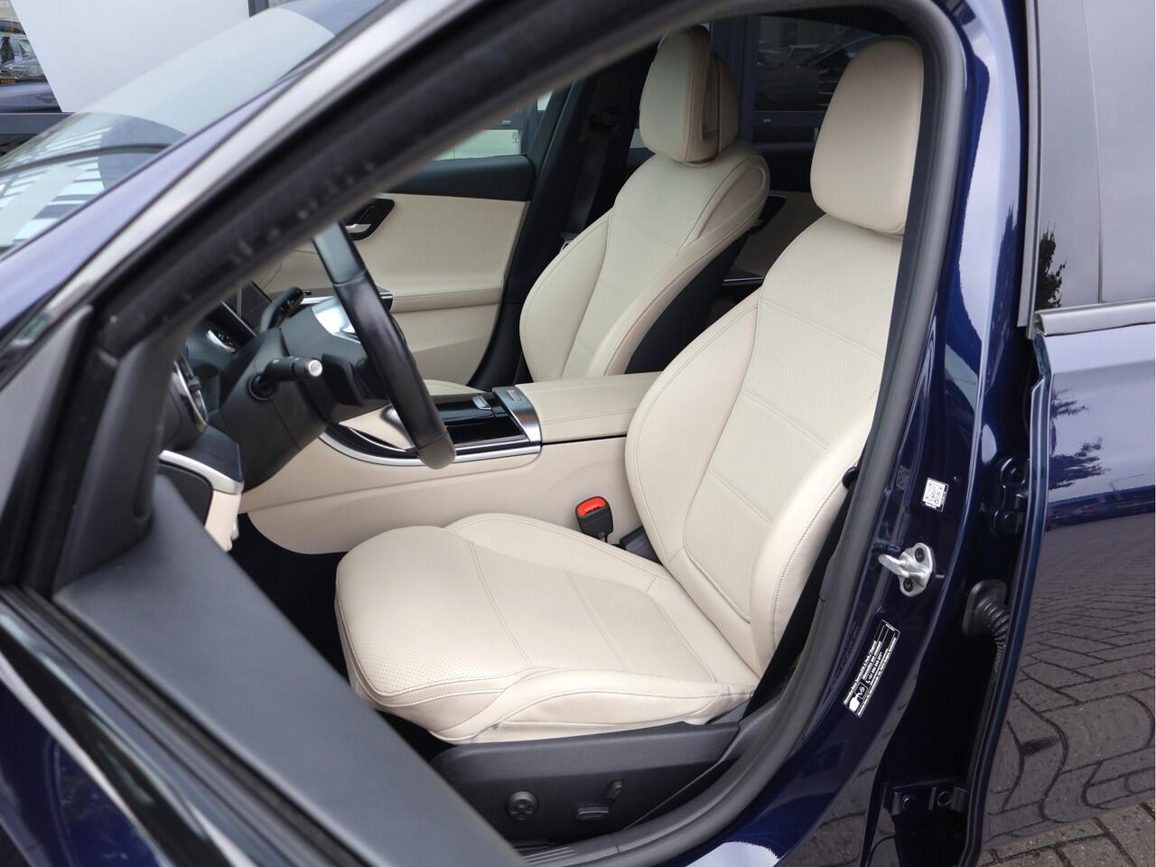 Mercedes-Benz C-KLASSE 200 Luxury Line | Sfeerverlichting | Carplay | Org. NL | Camera |