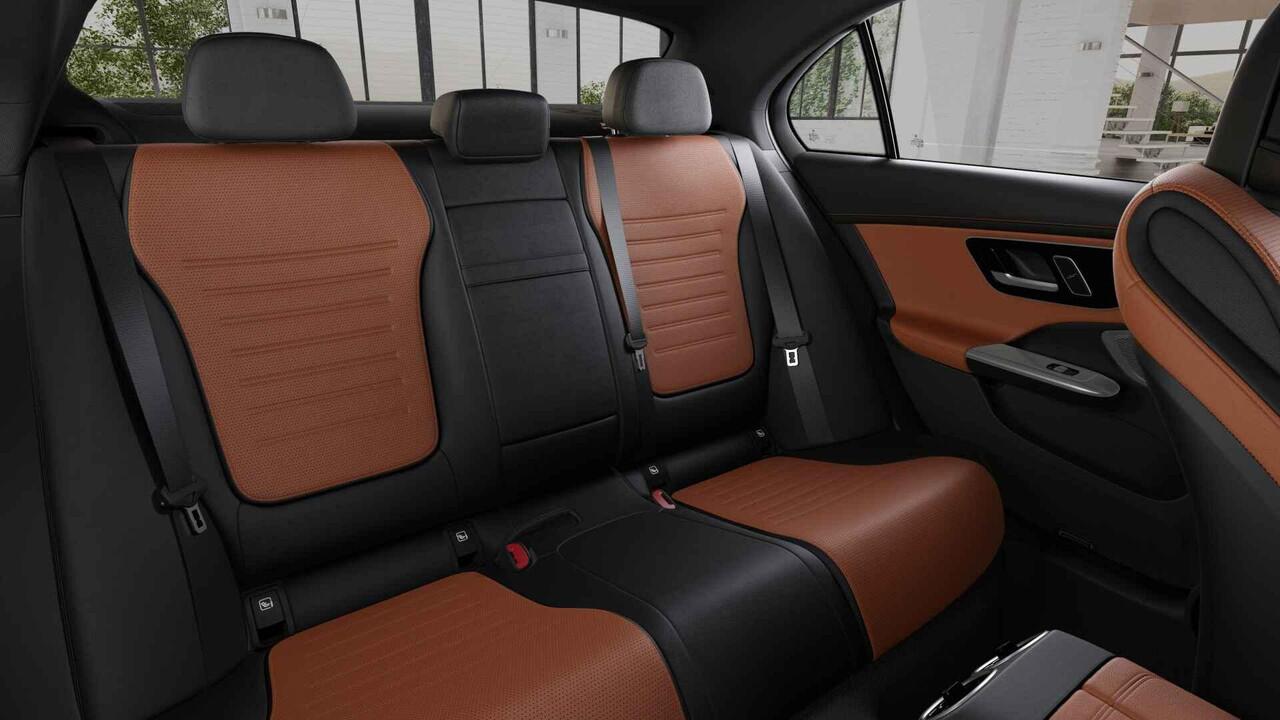 Mercedes-Benz C-KLASSE 300e Business Solution AMG | Panoramaschuifdak | Head-up display | Winter pakket | Premium Plus | Nightpakket | Stoelverwarming |