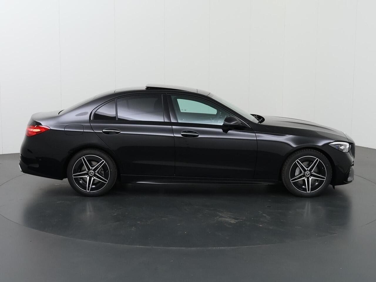 Mercedes-Benz C-KLASSE 180 Star Edition AMG NIGHT | Panoramadak | 18" AMG Velgen | Keyless Entry | 360 camera |