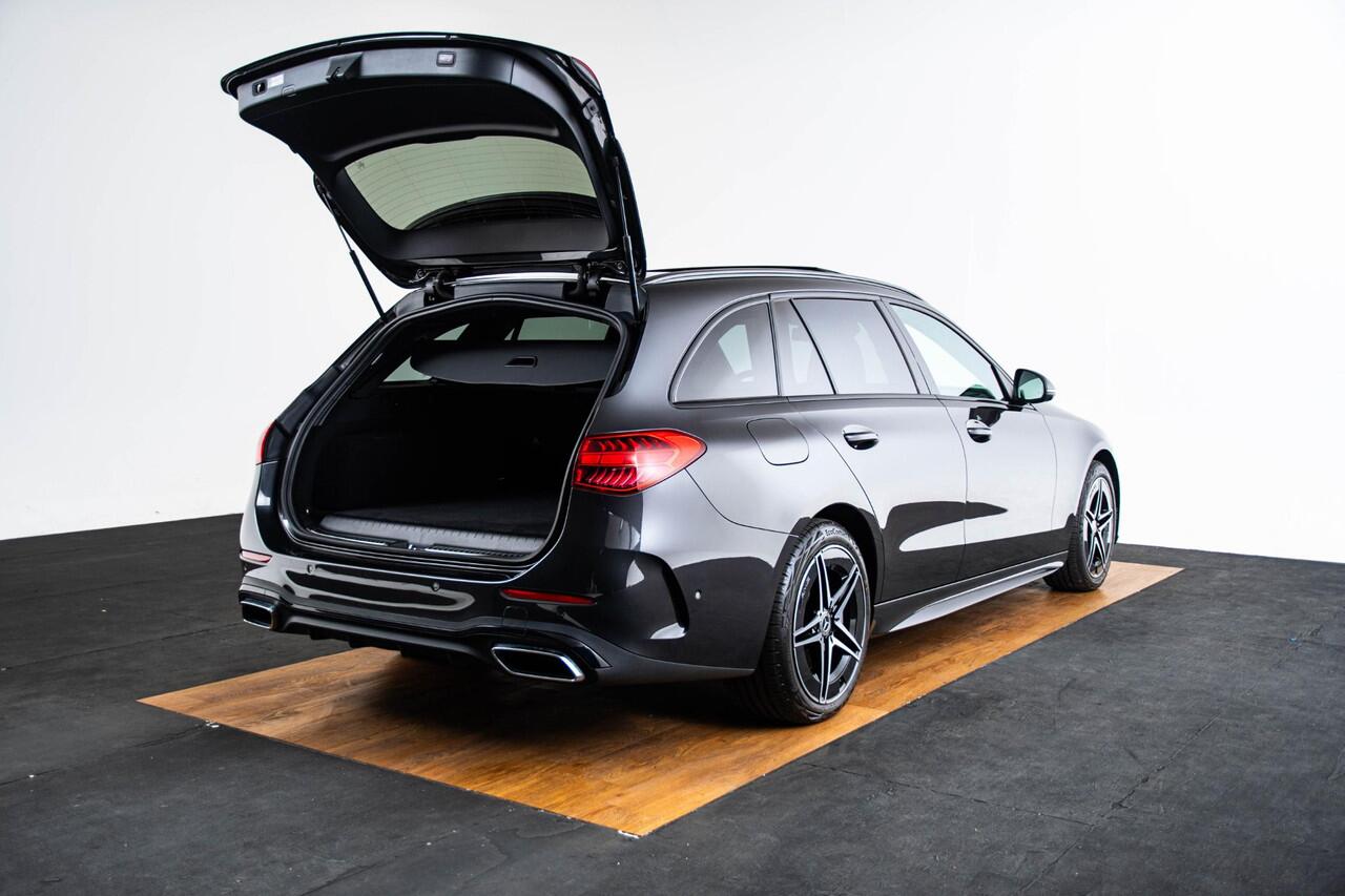 Mercedes-Benz C-KLASSE Estate 300 e AMG Line Trekhaak - Panoramadak - Rijassistentiepakket plus - Night Pack - Premium Soundsystem - MBUX Navigatie Premium - Stoelverwarming voor - Stuur verwarmbaar -