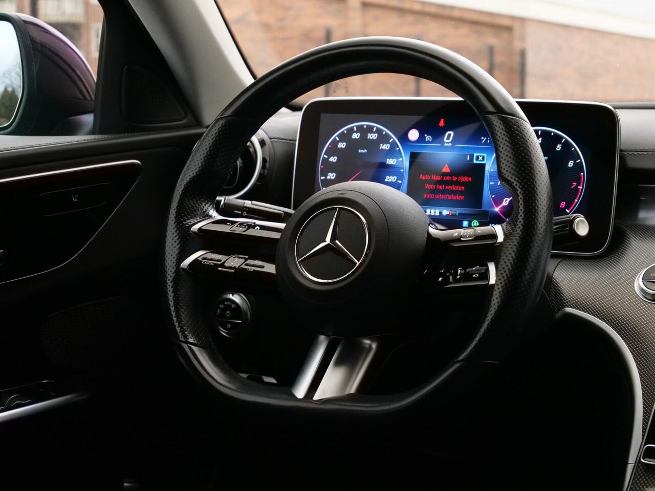 Mercedes-Benz C-KLASSE 200 AMG Line 204 Pk Automaat Navi / Apple Carplay / DAB / Camera