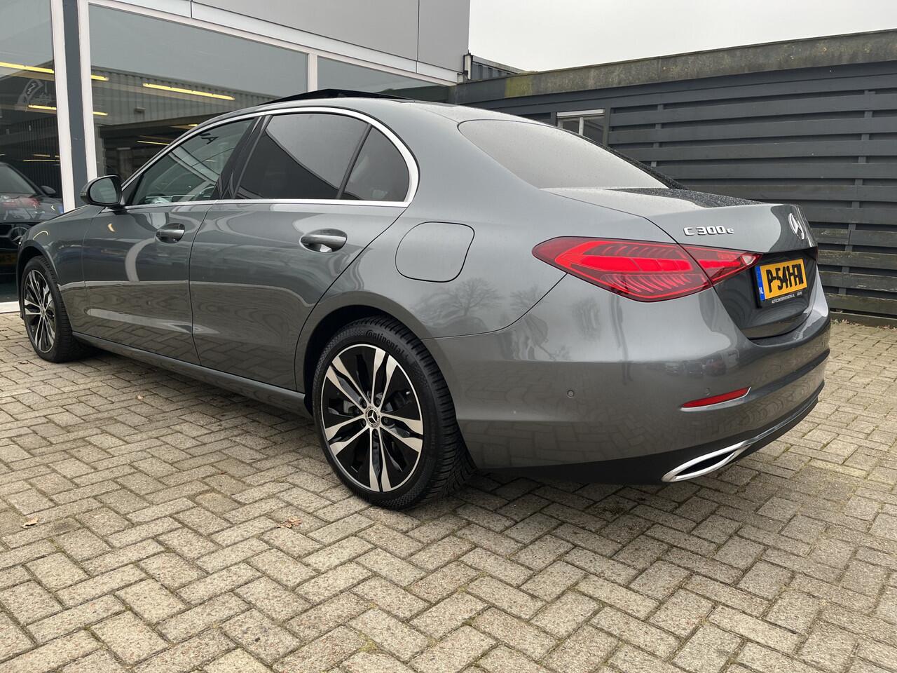 Mercedes-Benz C-KLASSE 300 e Luxury Line Led / Carplay / Clima / Schuif-kantel