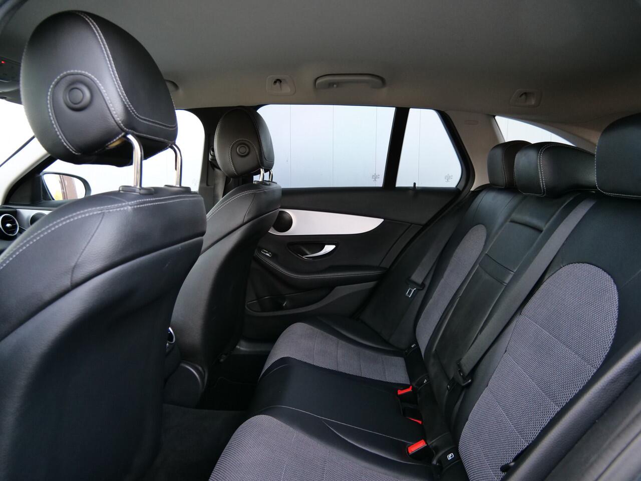 Mercedes-Benz C-KLASSE Estate 180 Business Solution 157 Pk Automaat Navigatie / Camera / DAB / Sfeerverlichting