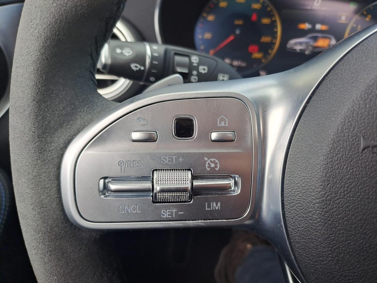 Mercedes-Benz C-KLASSE Estate 300 e Business Plus Solution AMG Limited | Pano | Trekhaak | Multibeam | 360° camera | Leder/alcantara | Stoelverwarming | Elek. achterklep | Vol |