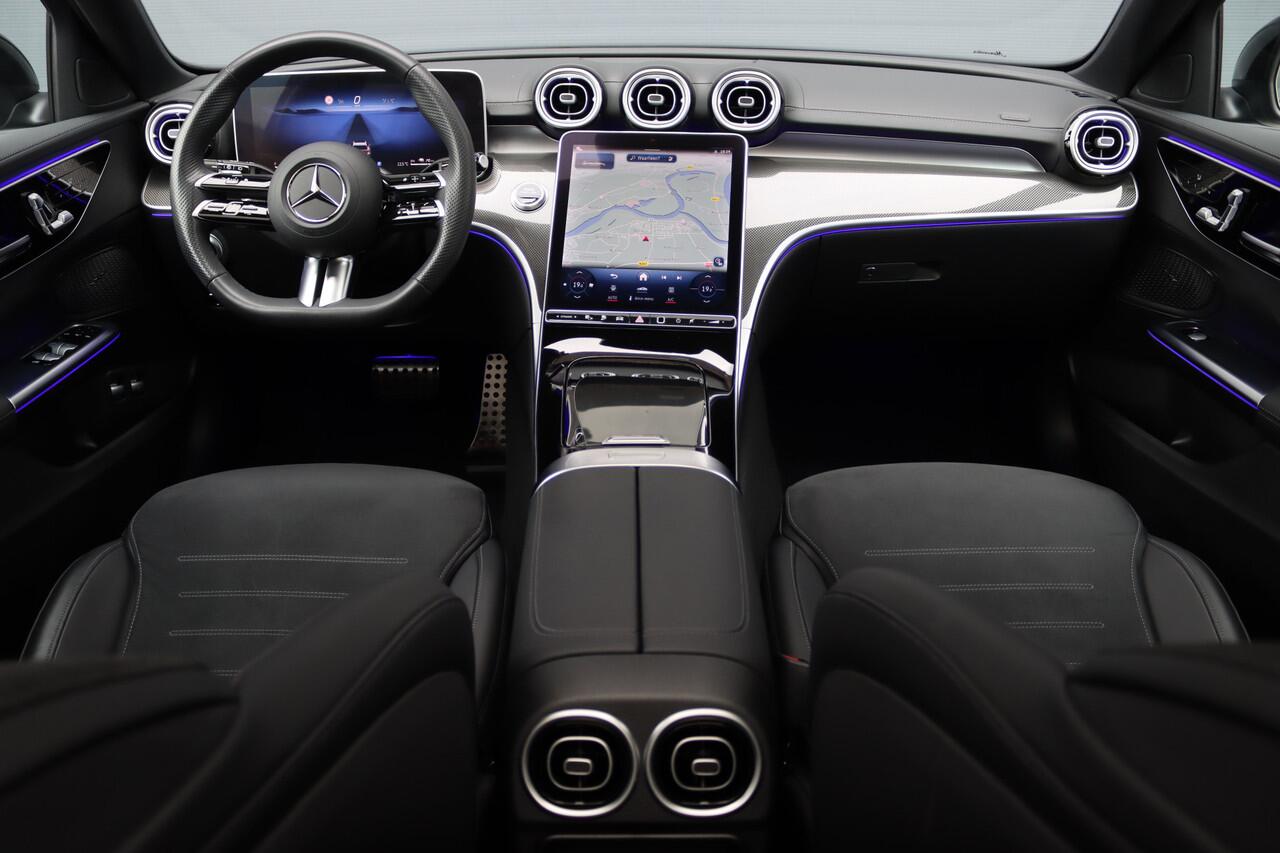 Mercedes-Benz C-KLASSE Estate 300 e AMG Line | Distronic | Memory | Panoramadak | Camera | Trekhaak | High Perf. LED | Nightpakket | Sfeerverlichting Premium | Stoelverwarming | Dodehoekassistent |