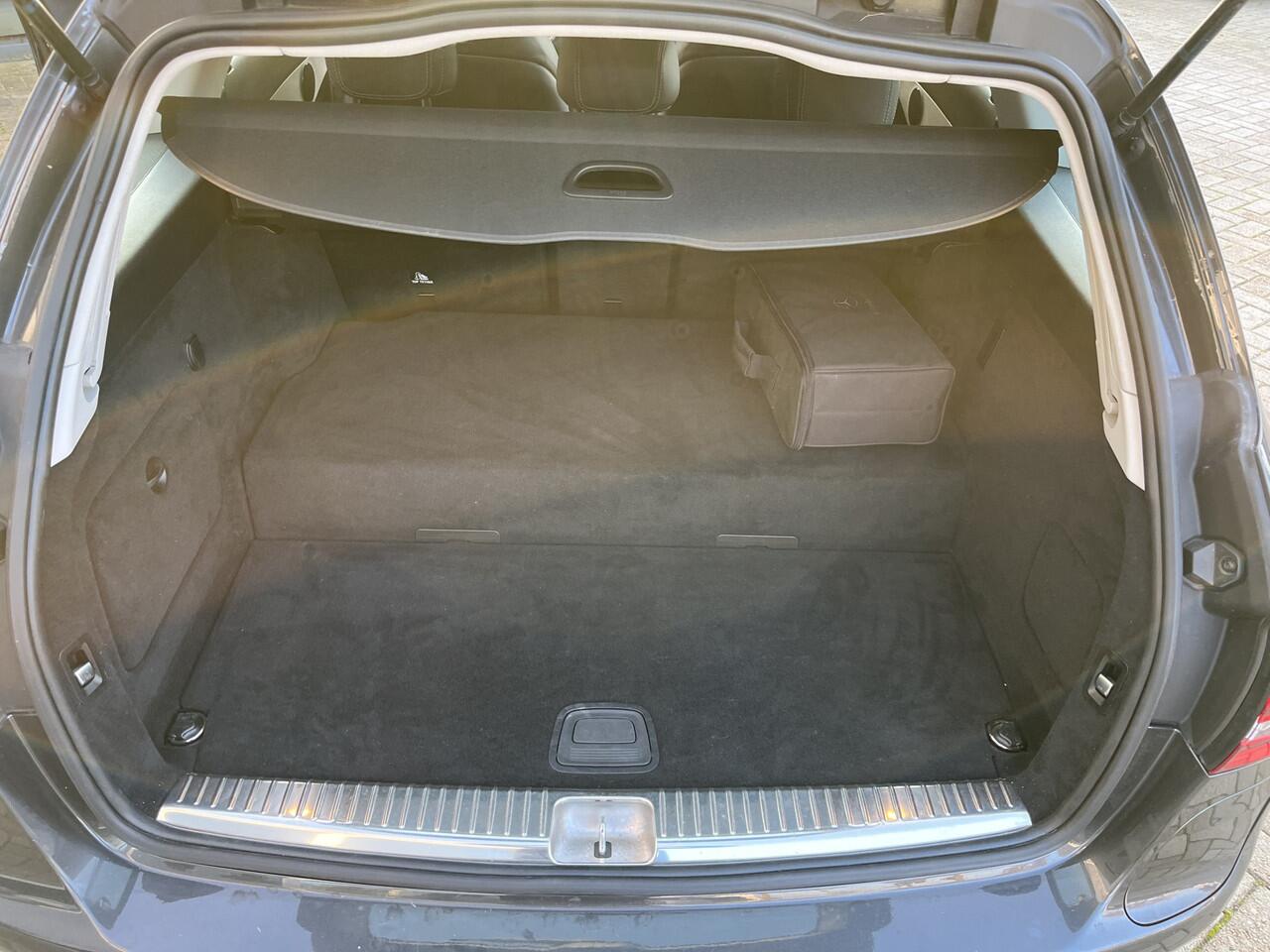 Mercedes-Benz C-KLASSE Estate 300 de Business Solution Luxury Limited