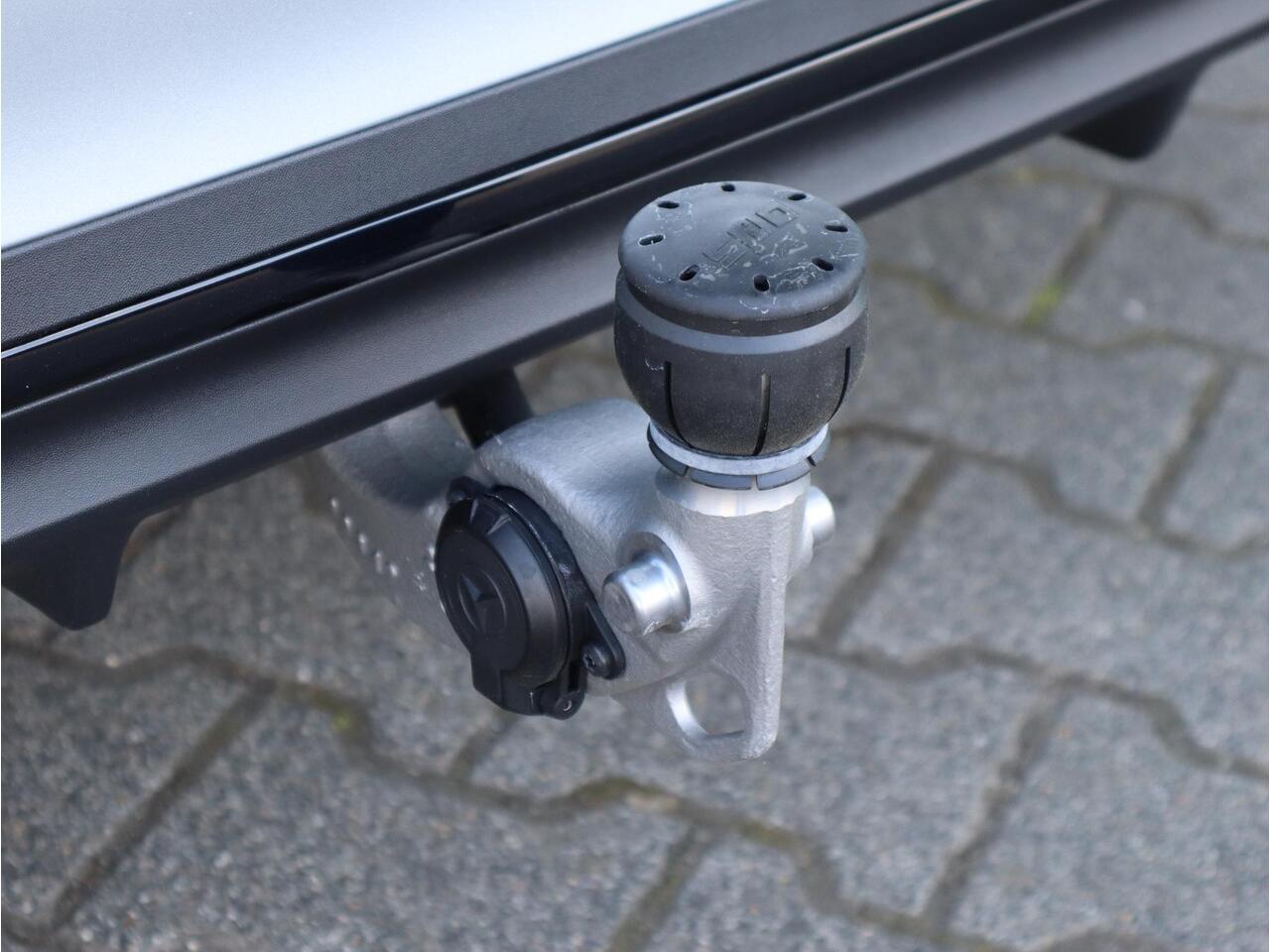 Mercedes-Benz C-KLASSE Estate 300 e Business Solution AMG