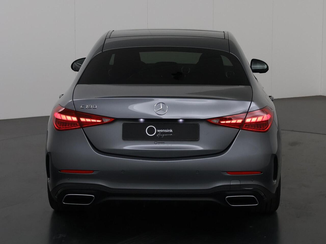 Mercedes-Benz C-KLASSE 180 Star Edition AMG line | Panorama-schuifdak | Sfeerverlichting | Burmester 3D | Achteruitrijcamera | Smartphone-integratie