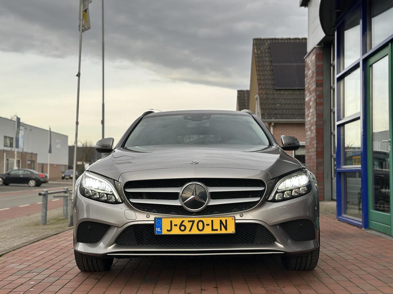 Mercedes-Benz C-KLASSE Estate 180 Business Solution | Trekhaak | Dealer onderhouden