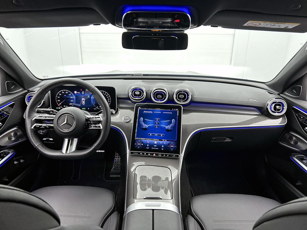 Mercedes-Benz C-KLASSE 300 e AMG Plug-In Hybride Edition AMG-Line | Night Pakket | Alarm Klasse 3 | Burmester® | Stuurverwarming | Stoelventilatie/- verwarming voor. Inclusief 24 maanden MB Certified garantie voor Europa.