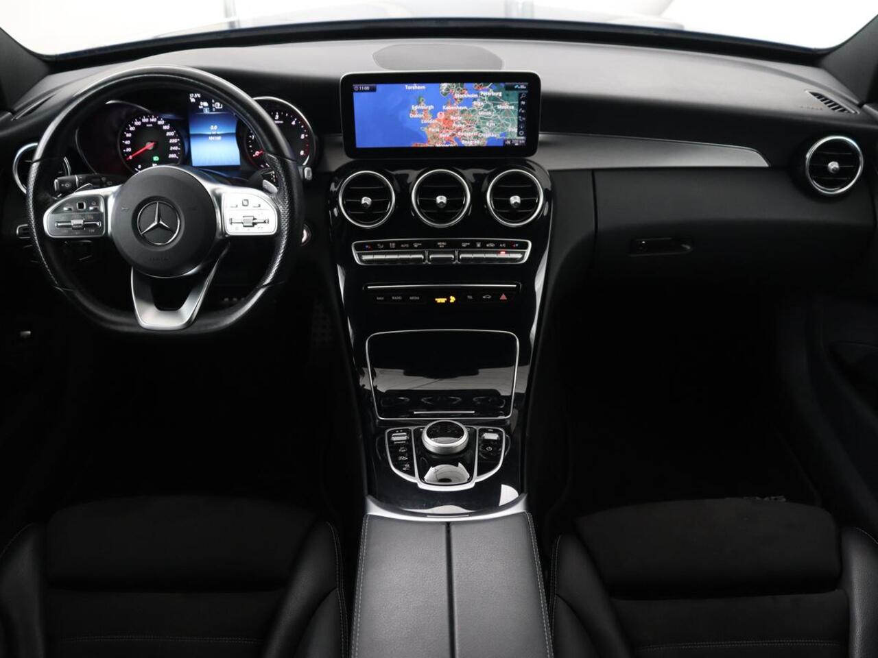 Mercedes-Benz C-KLASSE 300de AMG | Trekhaak | Stoelverwarming | Carplay | Leder/Alcantara | Full LED | Navigatie | Camera | Park Assist | Climate control | PHEV | Plug In