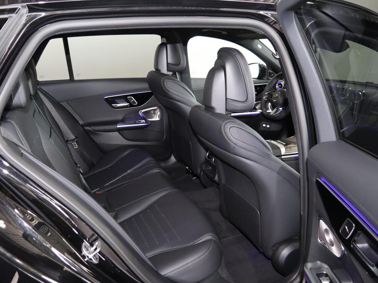 Mercedes-Benz C-KLASSE Estate 300e Business Solution AMG | Panoramaschuifdak | Rijassistentiepakket Plus | Trekhaak | Burmester | DIGITAL LIGHT | Night