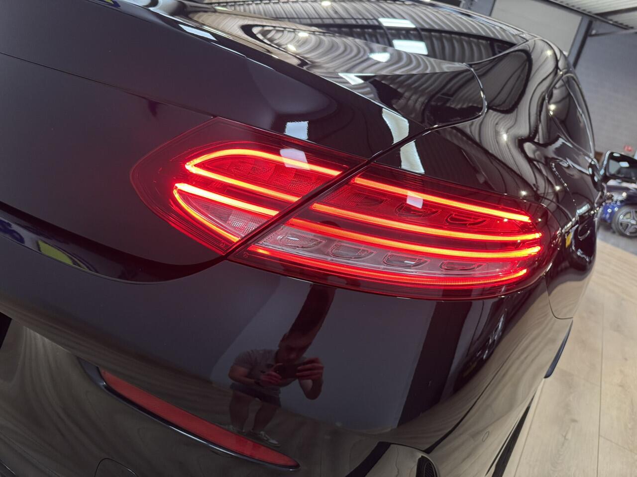 Mercedes-Benz C-KLASSE Coupé 180 Advantage Pack AMG Line | Airco ECC | LED | Cruise Control | Apple Carplay | Camera | Isofix | NAP