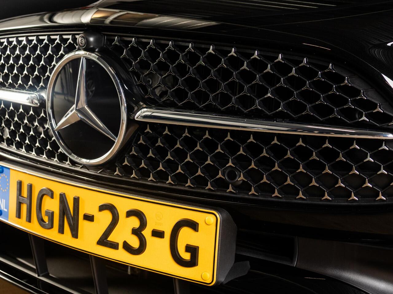 Mercedes-Benz C-KLASSE Estate 180 AMG Line Premium PLUS | Panorama dak | Trekhaak