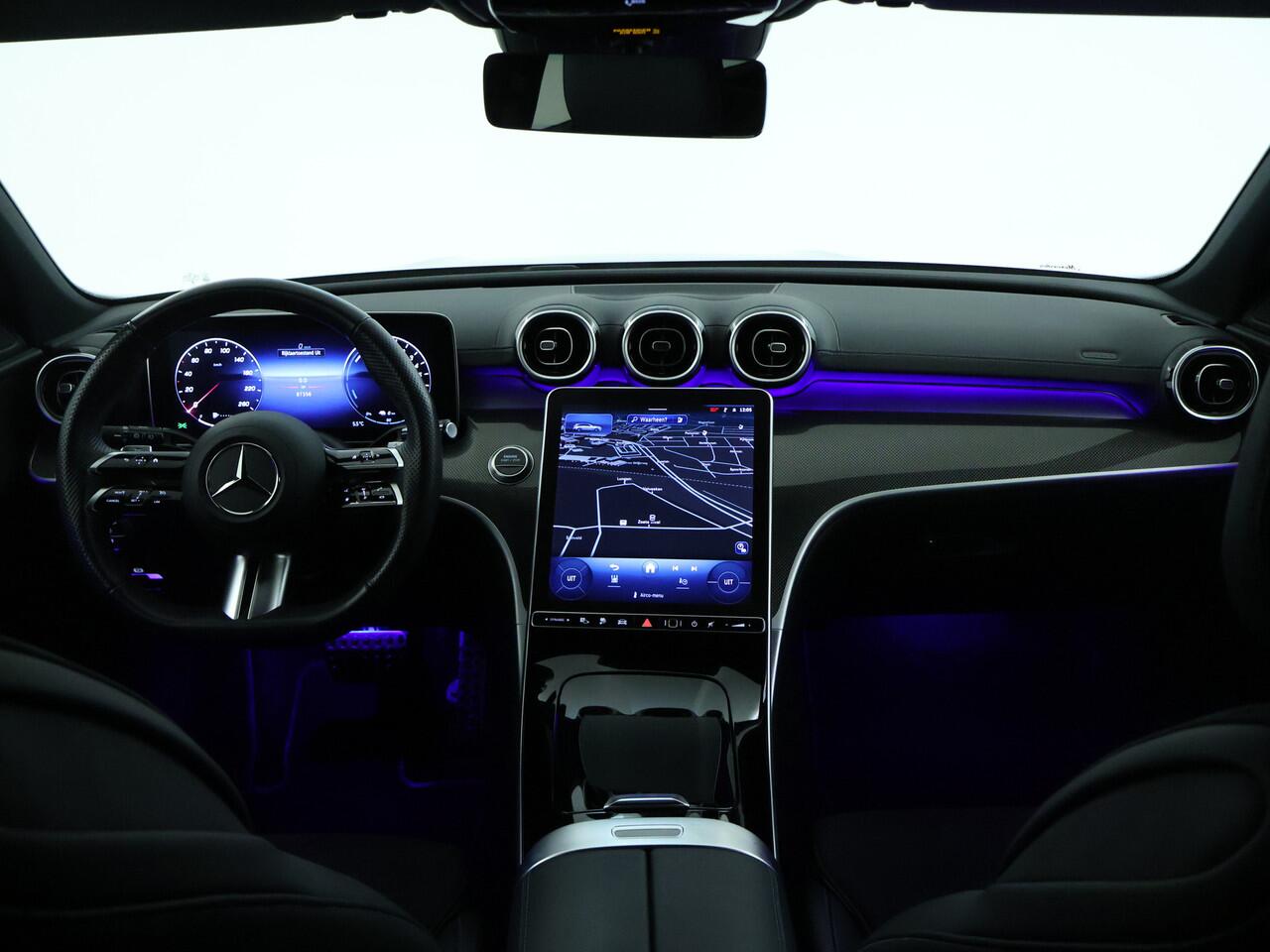 Mercedes-Benz C-KLASSE Estate 300 e AMG Plug-In Hybride | Trekhaak af fabriek | EASY PACK achterklep | Sfeerverlichting | Dodehoek assistent | Keyless Go | Inclusief 24 maanden MB Certified garantie voor Europa.