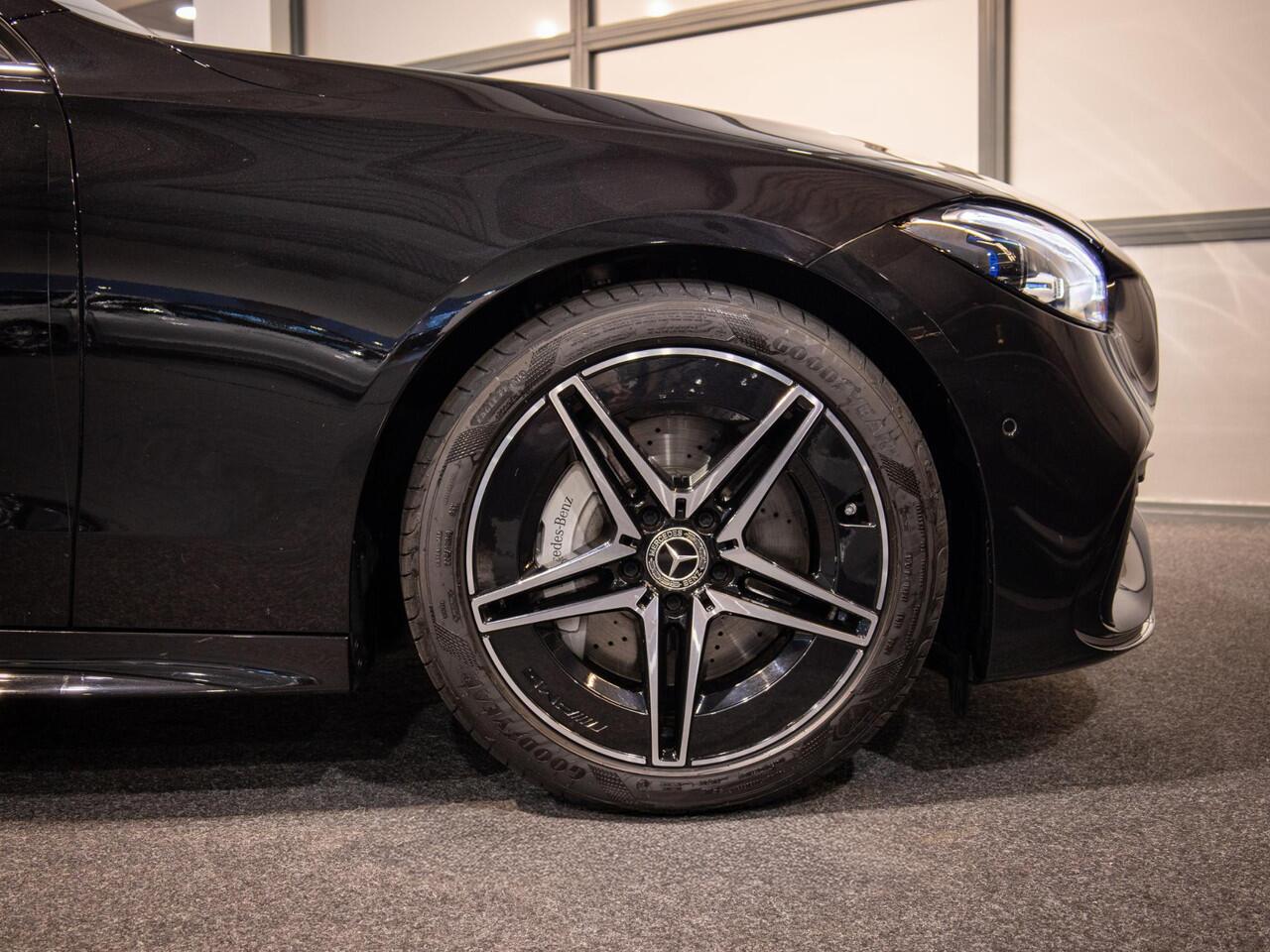 Mercedes-Benz C-KLASSE Estate 180 AMG Line Premium PLUS | Panorama dak | Trekhaak