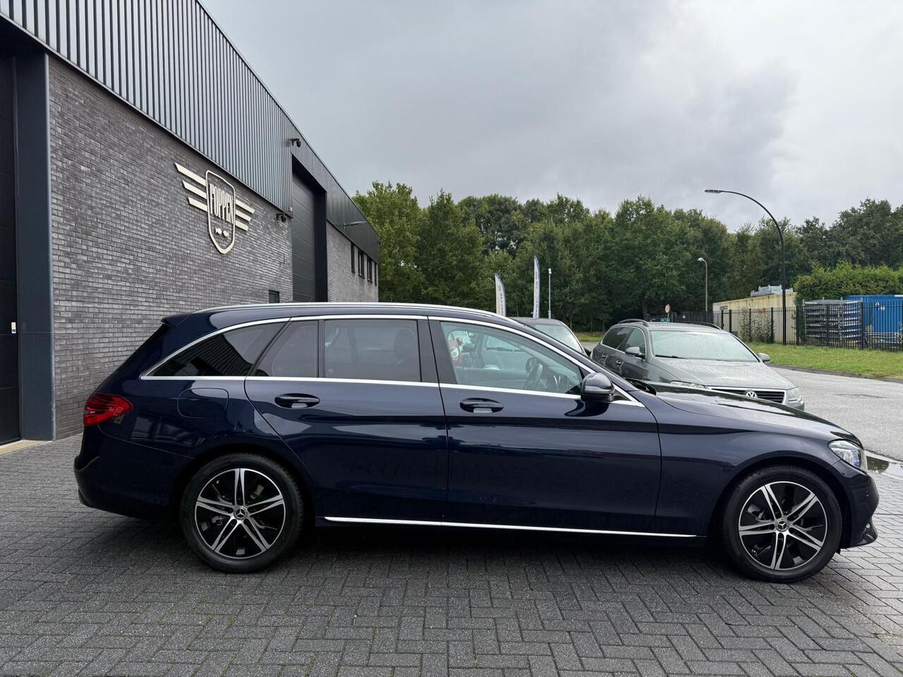 Mercedes-Benz C-KLASSE Estate 180 Business Solution Plus Upgrade Edition | 1E EIGENAAR | 12MND GARANTIE | AUTOMAAT | LED | CARPLAY | AMBILIGHT | NAVI | LMV | CRUISE | NL-AUTO |