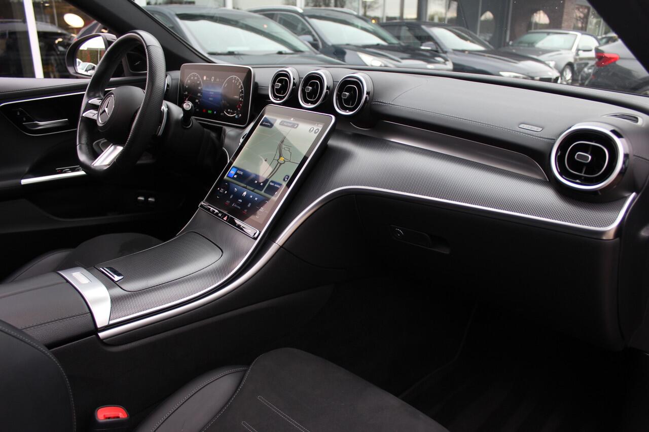 Mercedes-Benz C-KLASSE Estate 300 e 4MATIC AMG Line / Panoramadak / 360Camera / Burmester / Sfeerverlichting / 18'' / CarPlay / Stoelverwarming / DAB / Cruise Control