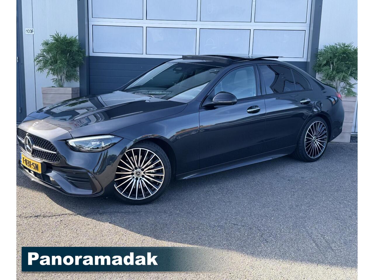 Mercedes-Benz C-KLASSE 200 AMG Line / PANO /360 CAMERA / TREKHAAK / MEMORY /