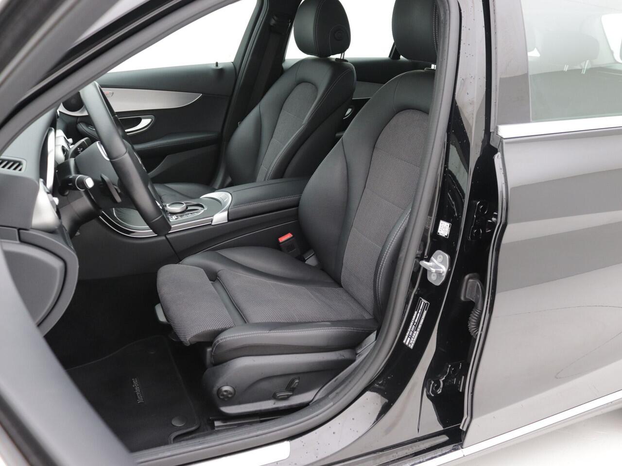 Mercedes-Benz C-KLASSE Estate 200 Premium Plus Pack / Trekhaak / Navi / Camera