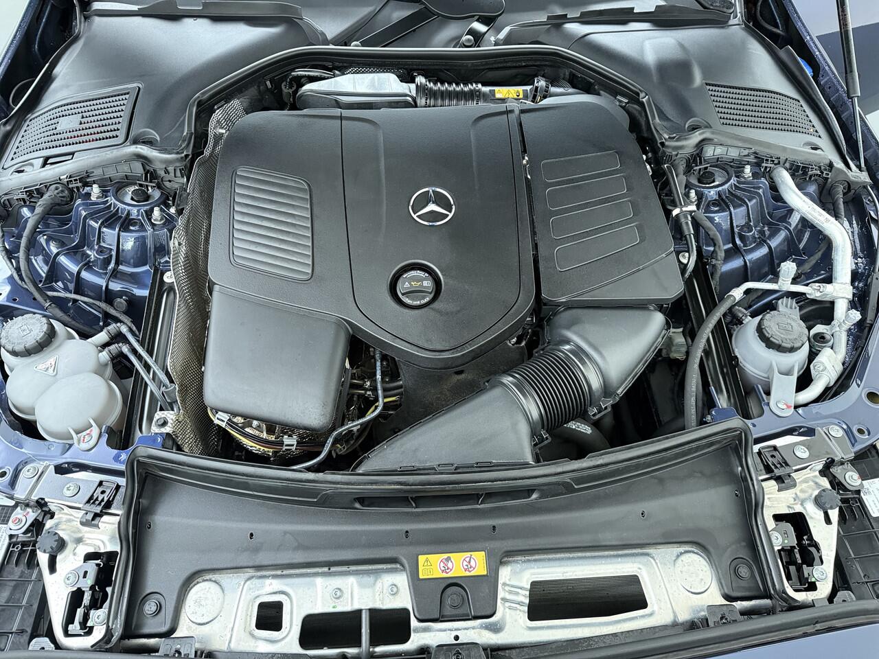 Mercedes-Benz C-KLASSE 180 AMG Line | Memory Night