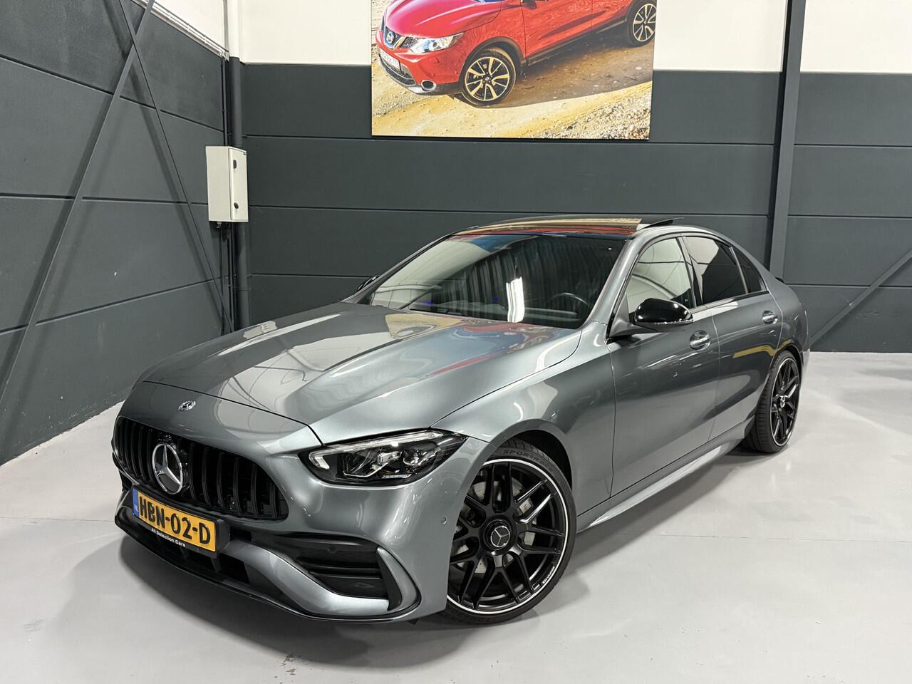 Mercedes-Benz C-KLASSE 180 AMG Line Automaat - Leder - Navigatie - Camera - Panoramadak - Full Option - Nieuwstaat - 1e Eigenaar