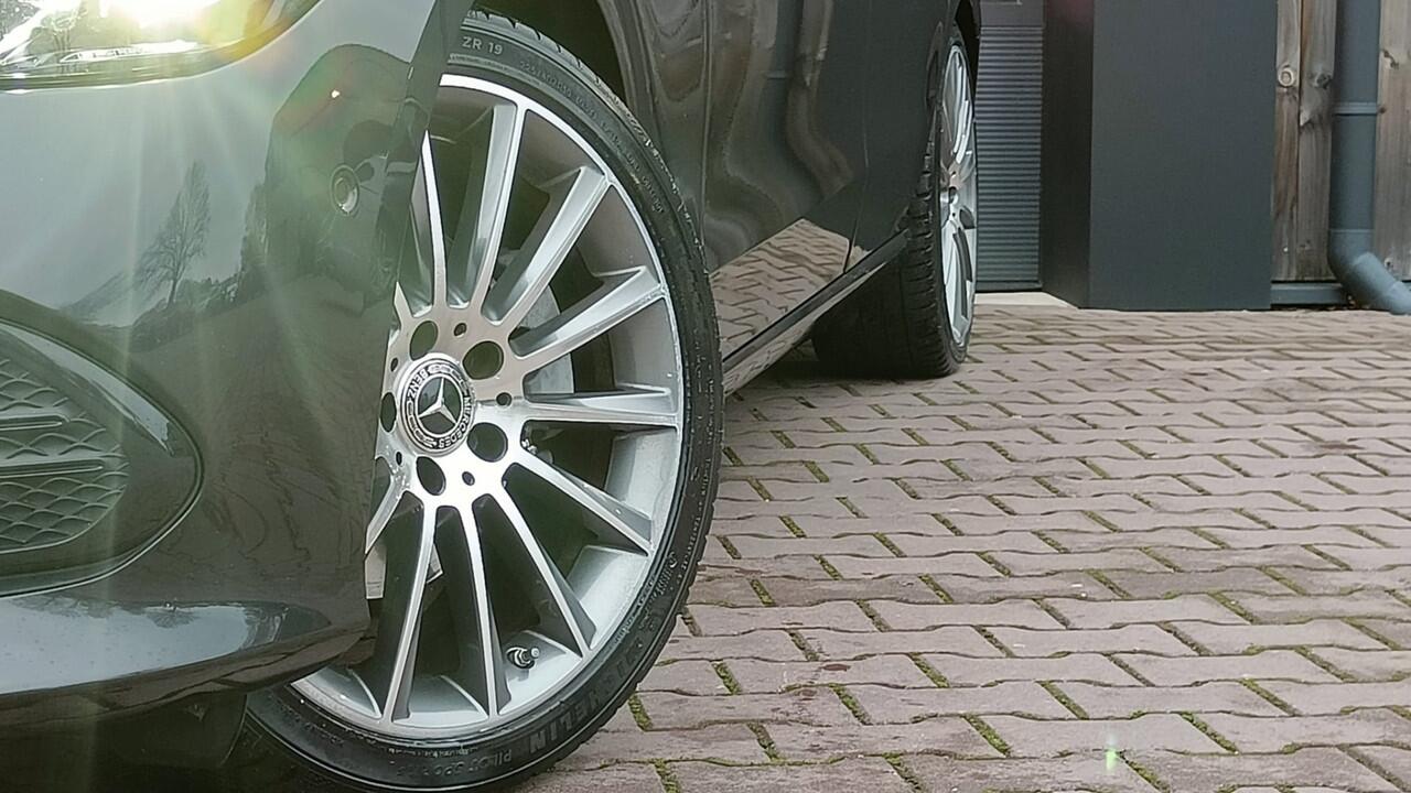 Mercedes-Benz C-KLASSE Estate 200 Launch Edition Business Line LED afn. trekhaak Leder Apple-Android Stoelverw. Camera