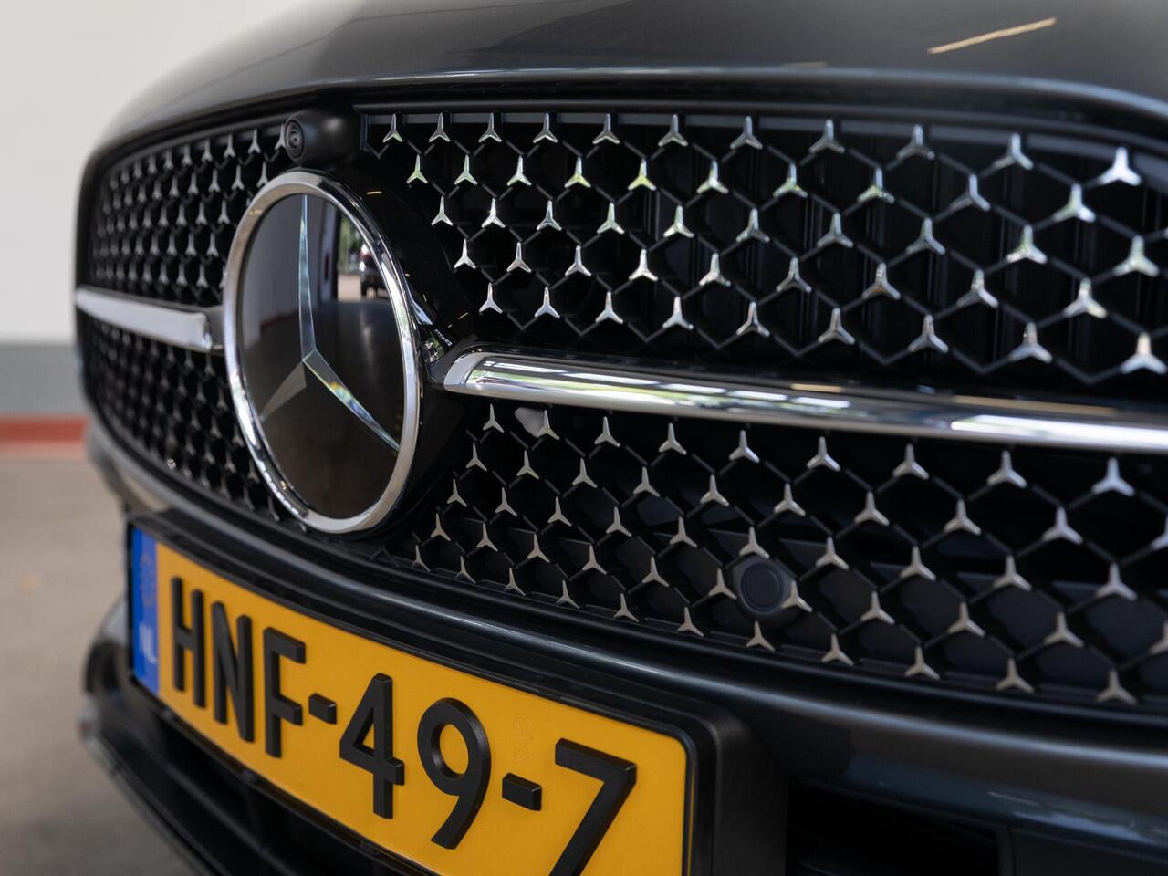 Mercedes-Benz C-KLASSE Estate 300e Business Solution AMG Panorama dak | Trekhaak