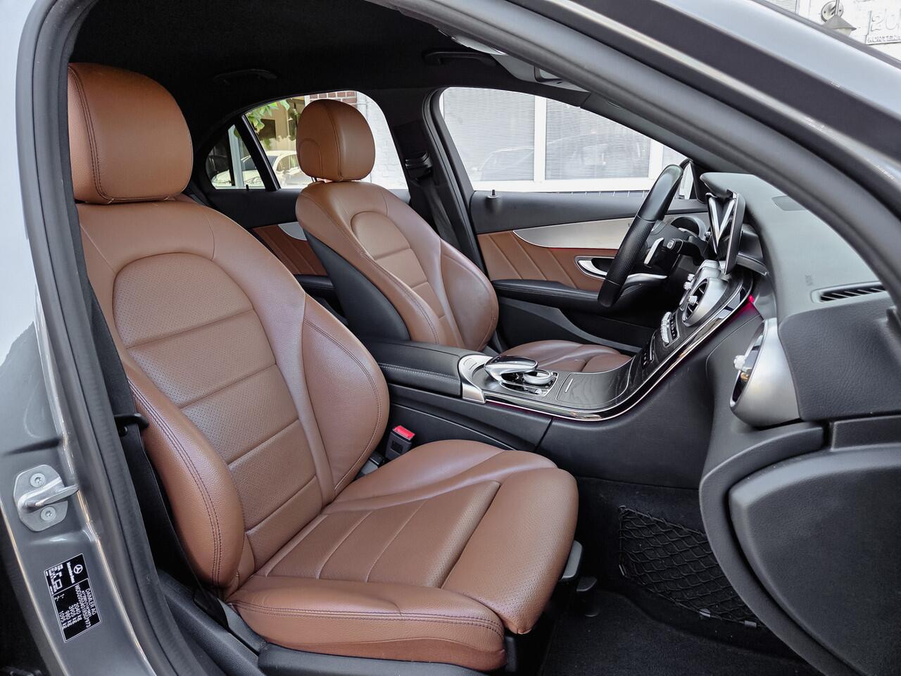 Mercedes-Benz C-KLASSE 180 AMG ACTIE! BETAAL NU 50% 12450 DE REST IN 2JR RENTEVRIJ FINANCIEREN