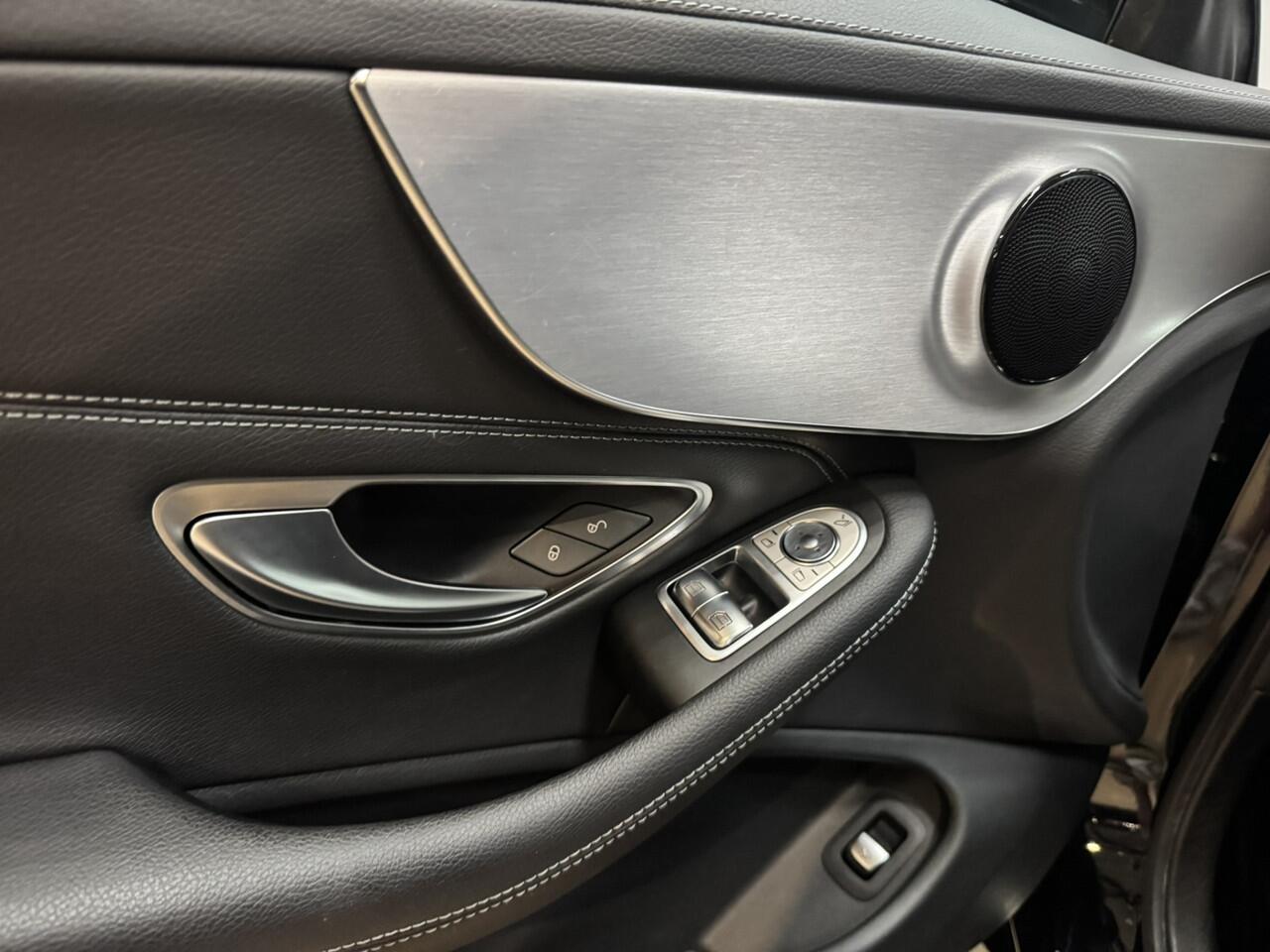 Mercedes-Benz C-KLASSE Coupé 180 Advantage Pack AMG Line | Airco ECC | LED | Cruise Control | Apple Carplay | Camera | Isofix | NAP