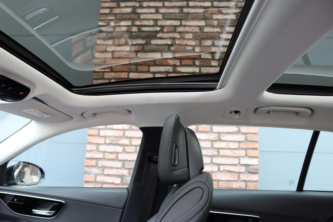 Mercedes-Benz C-KLASSE Estate 300 e Luxury Line | Panoramadak | Camera | Cruise Control | Sfeerverlichting | Dodehoekassistent | High Perf. LED | Apple Carplay/Android Auto | Stoelverwarming |