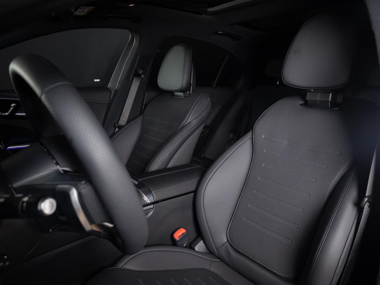 Mercedes-Benz C-KLASSE Limousine 300 e AMG Line Premium PLUS | Panorama dak