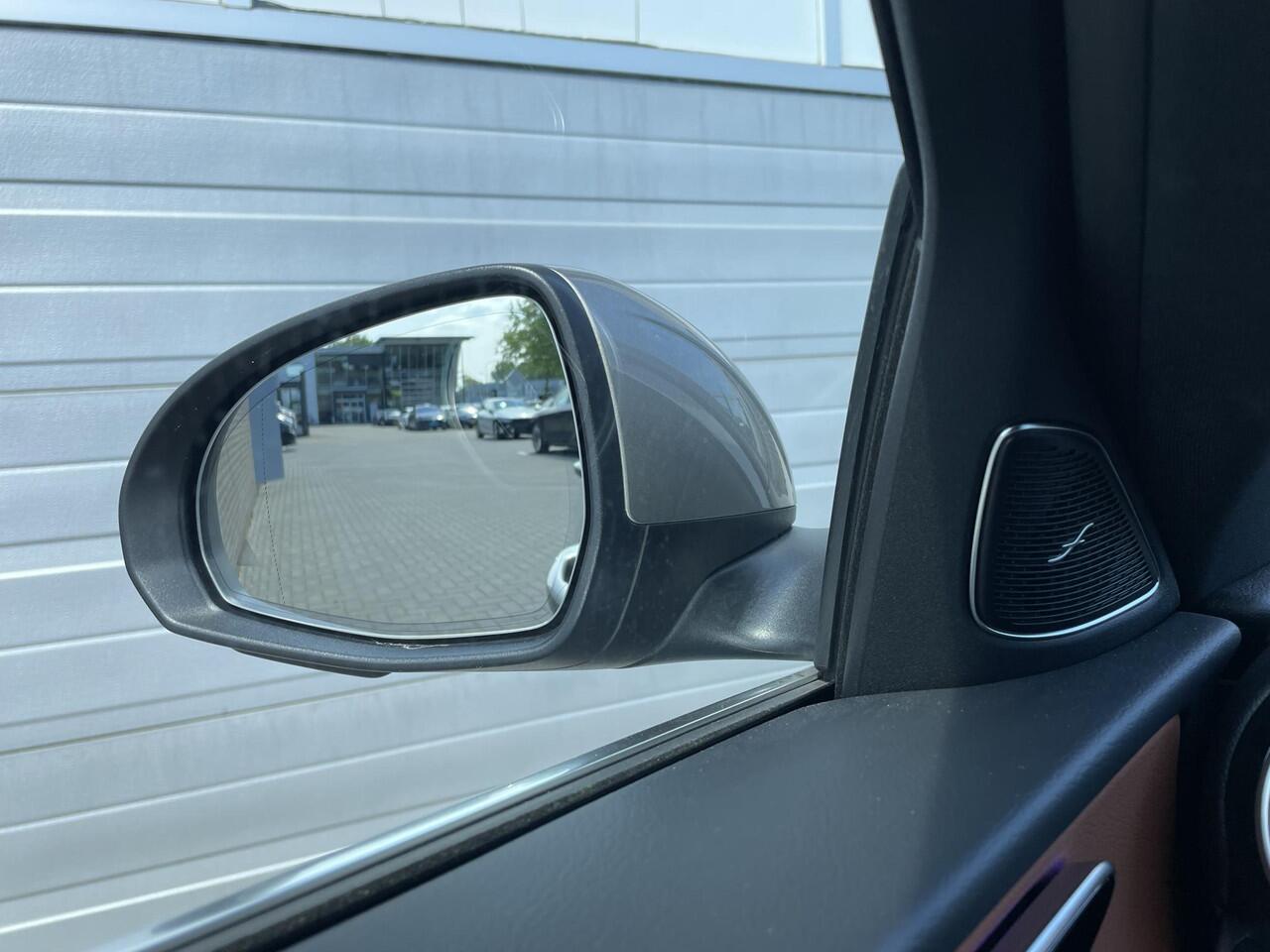 Mercedes-Benz C-KLASSE Estate 180 Luxury Line | Panoramadak | Burmester