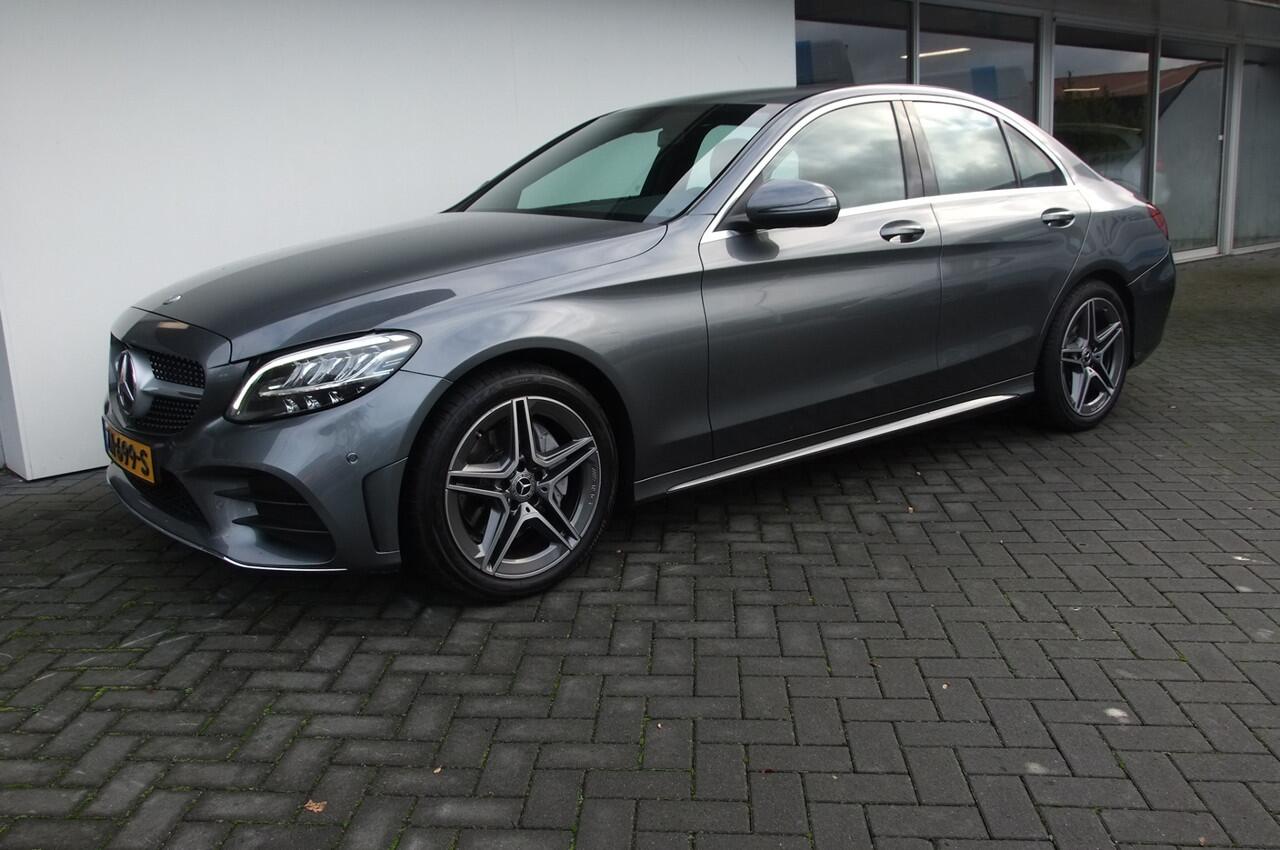 Mercedes-Benz C-KLASSE 180 Business Solution AMG / Facelift / Virtual cockpit/ Trekhaak/ NL auto/ Camera / Stoelverwarming