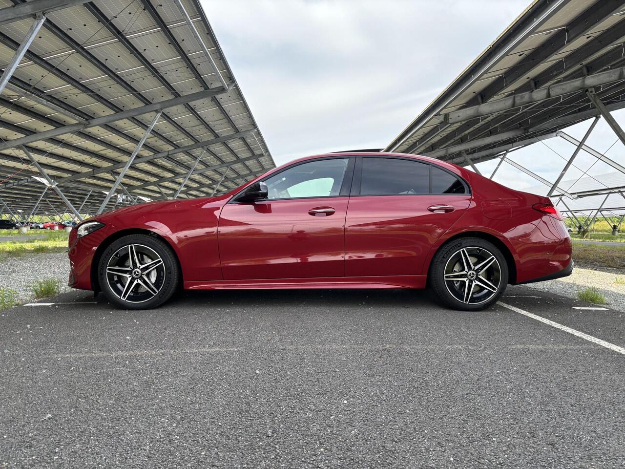 Mercedes-Benz C-KLASSE 300e AMG Line | Night | Panoramadak | Winter pakket | Sfeerverlichting | 360 camera | Memory stoelen | Digital light |