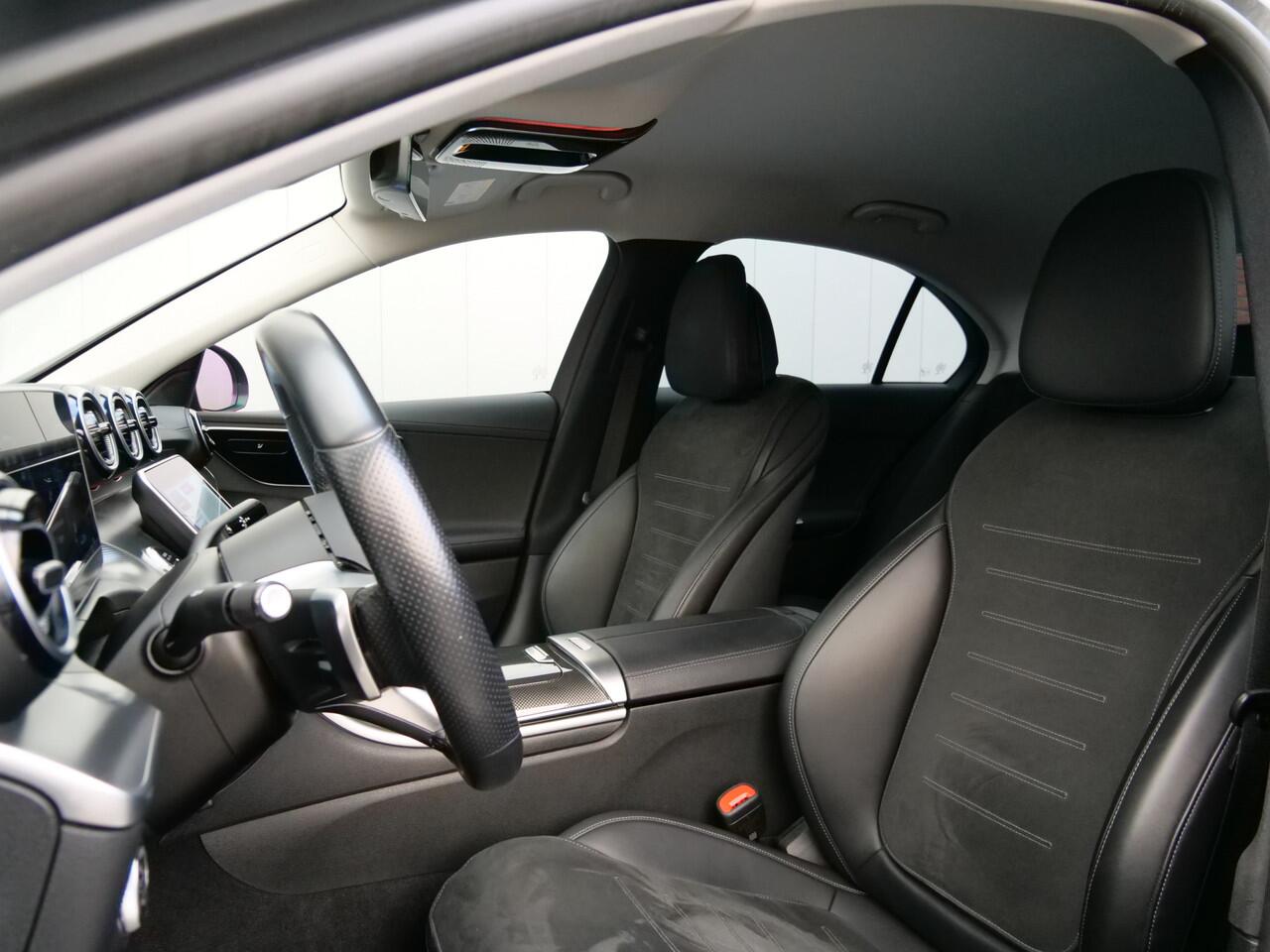 Mercedes-Benz C-KLASSE 200 AMG Line 204 Pk Automaat Navi / Apple Carplay / DAB / Camera