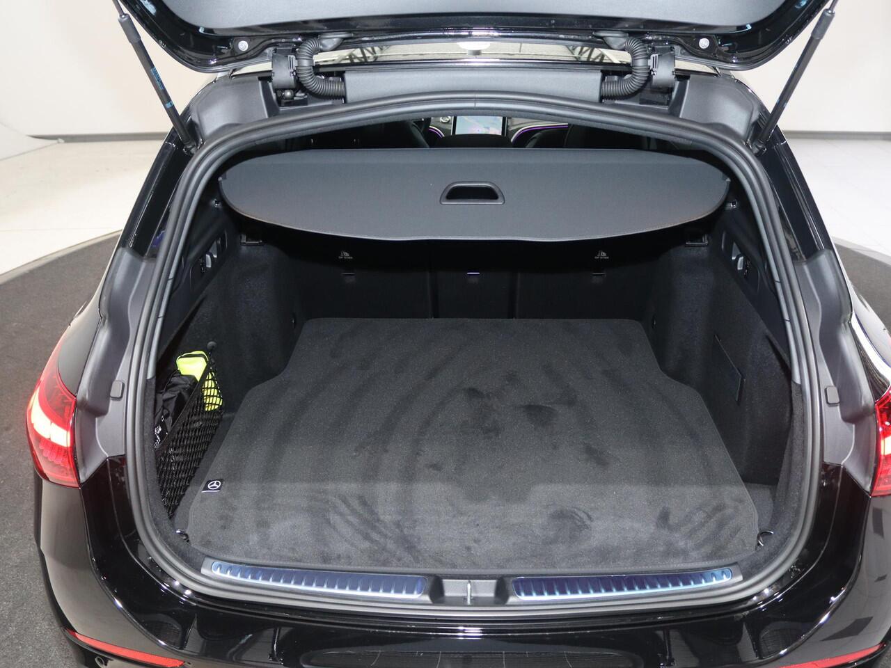 Mercedes-Benz C-KLASSE 180 Star Edition AMG Line LIMITED | Panoramaschuifdak | Distronic | Achteruitrijcamera