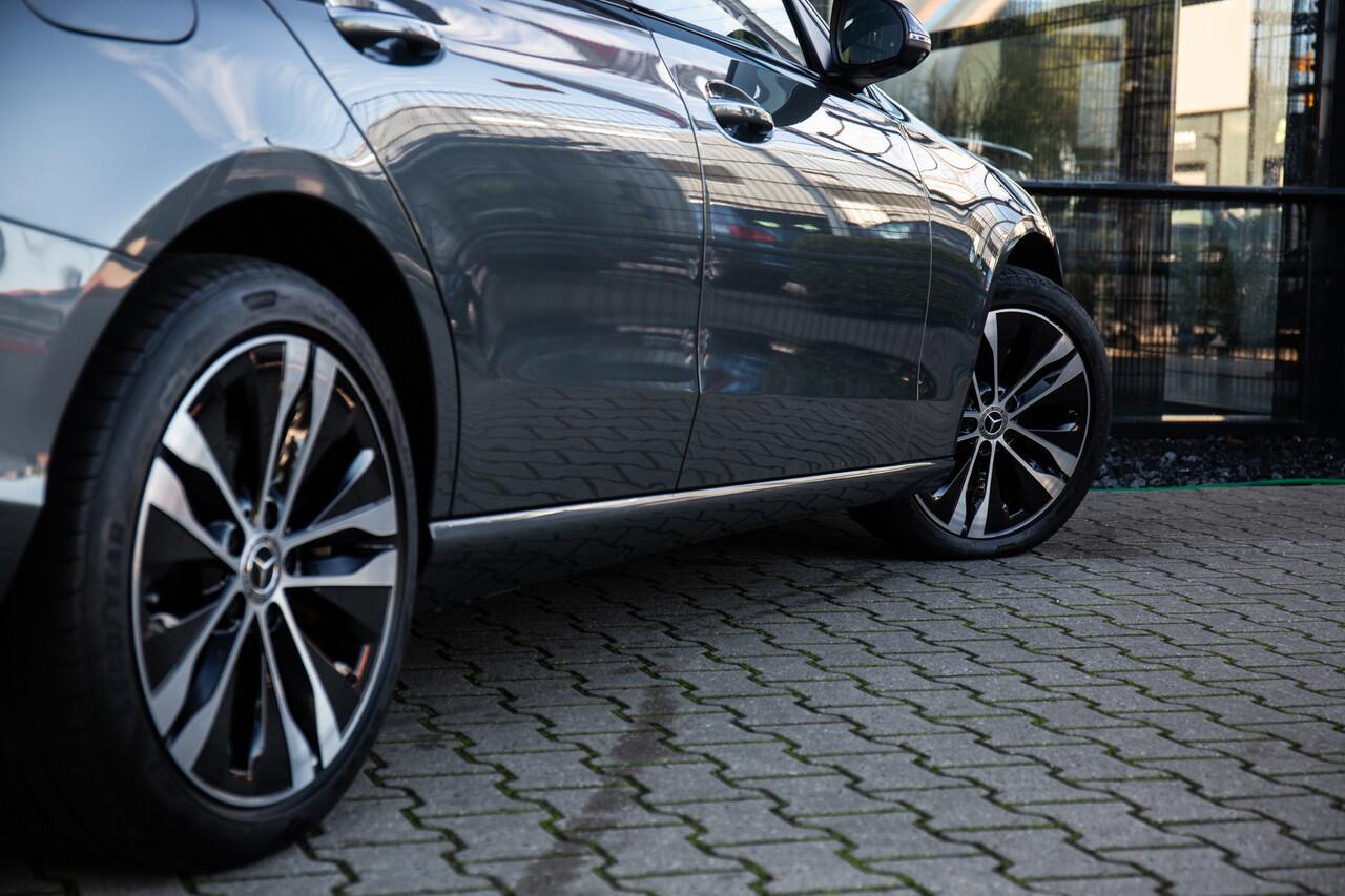 Mercedes-Benz C-KLASSE Estate 300 e AMG Line , Panoramadak, Sfeerverlichting,