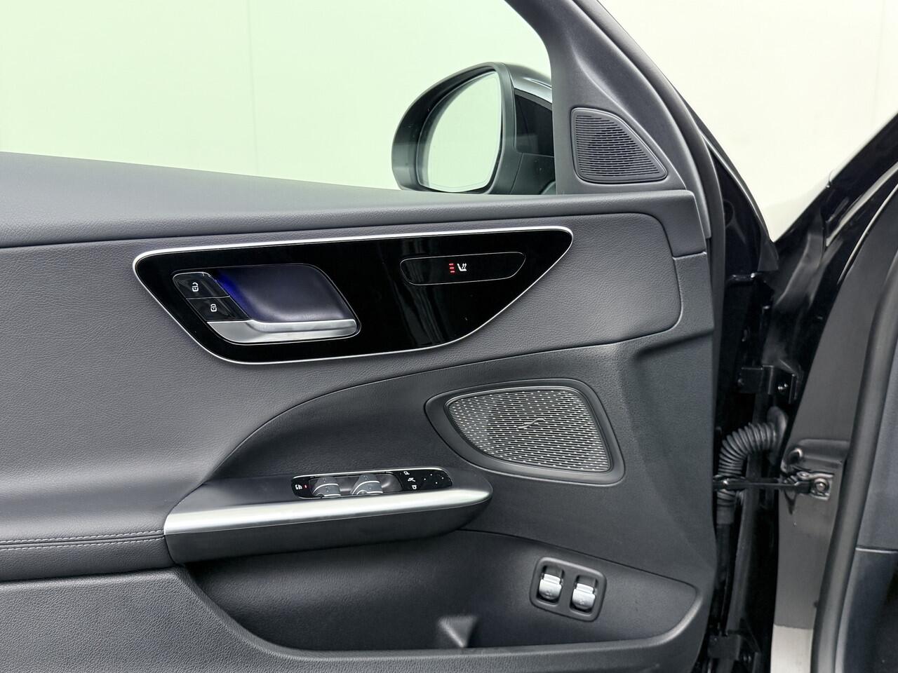 Mercedes-Benz C-KLASSE 300 e Luxury | Camera