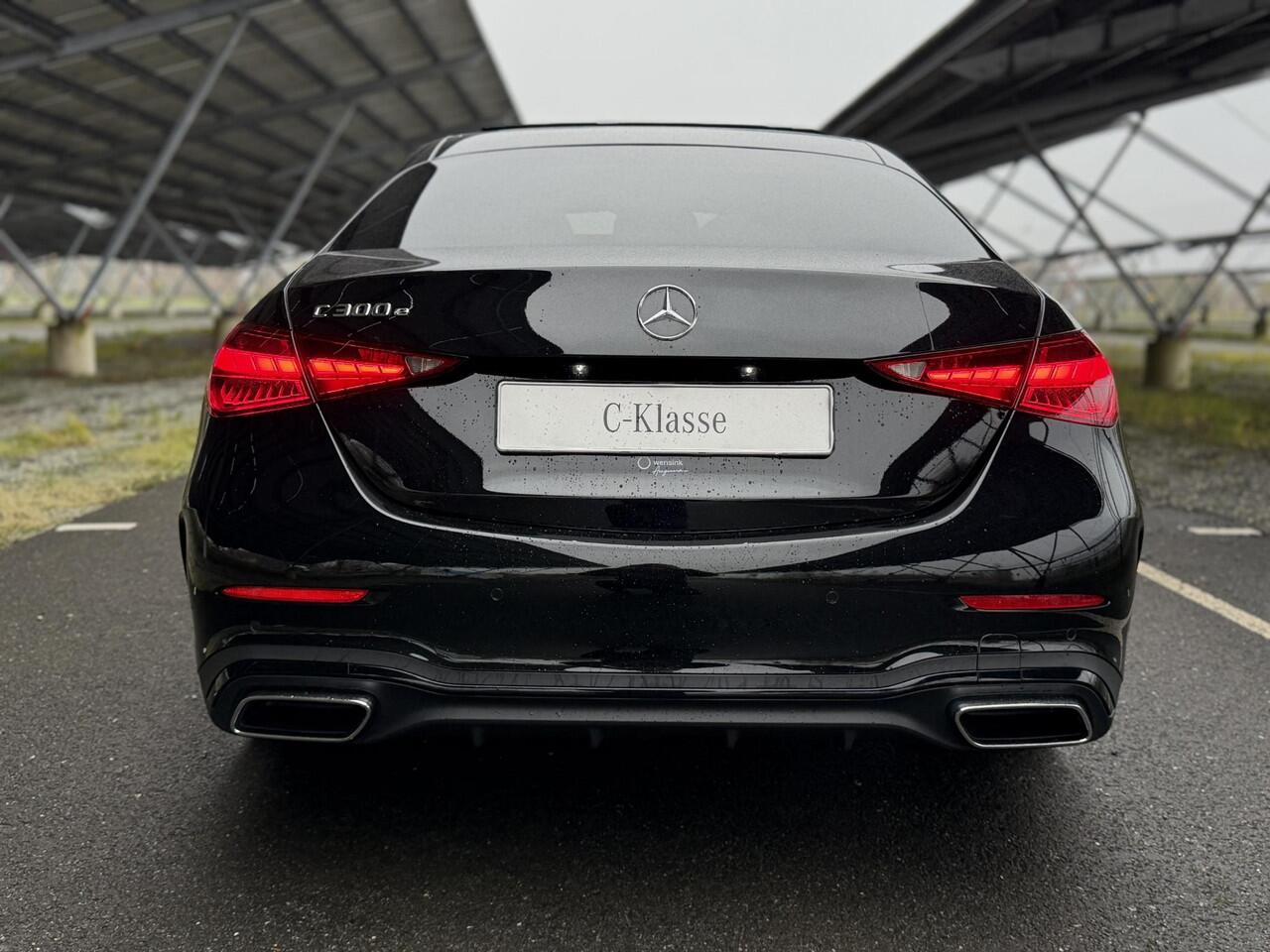 Mercedes-Benz C-KLASSE 300e Business Solution AMG | Night | Panoramadak | 360 camera | Memory stoelen | Digital light | Sfeerverlichting |