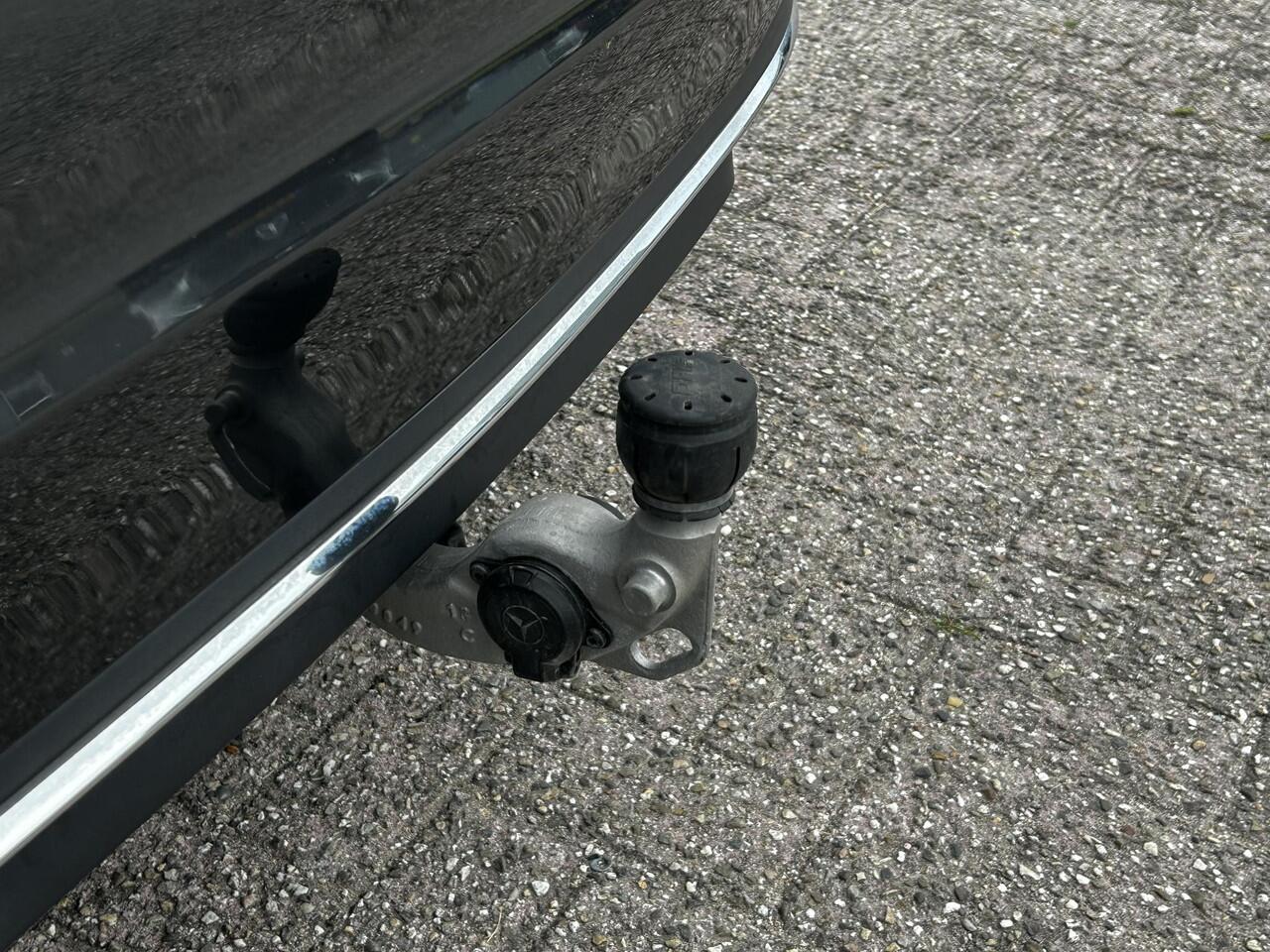 Mercedes-Benz C-KLASSE 300 e Luxury Line | Panoramadak | Trekhaak | Stoelverwarming