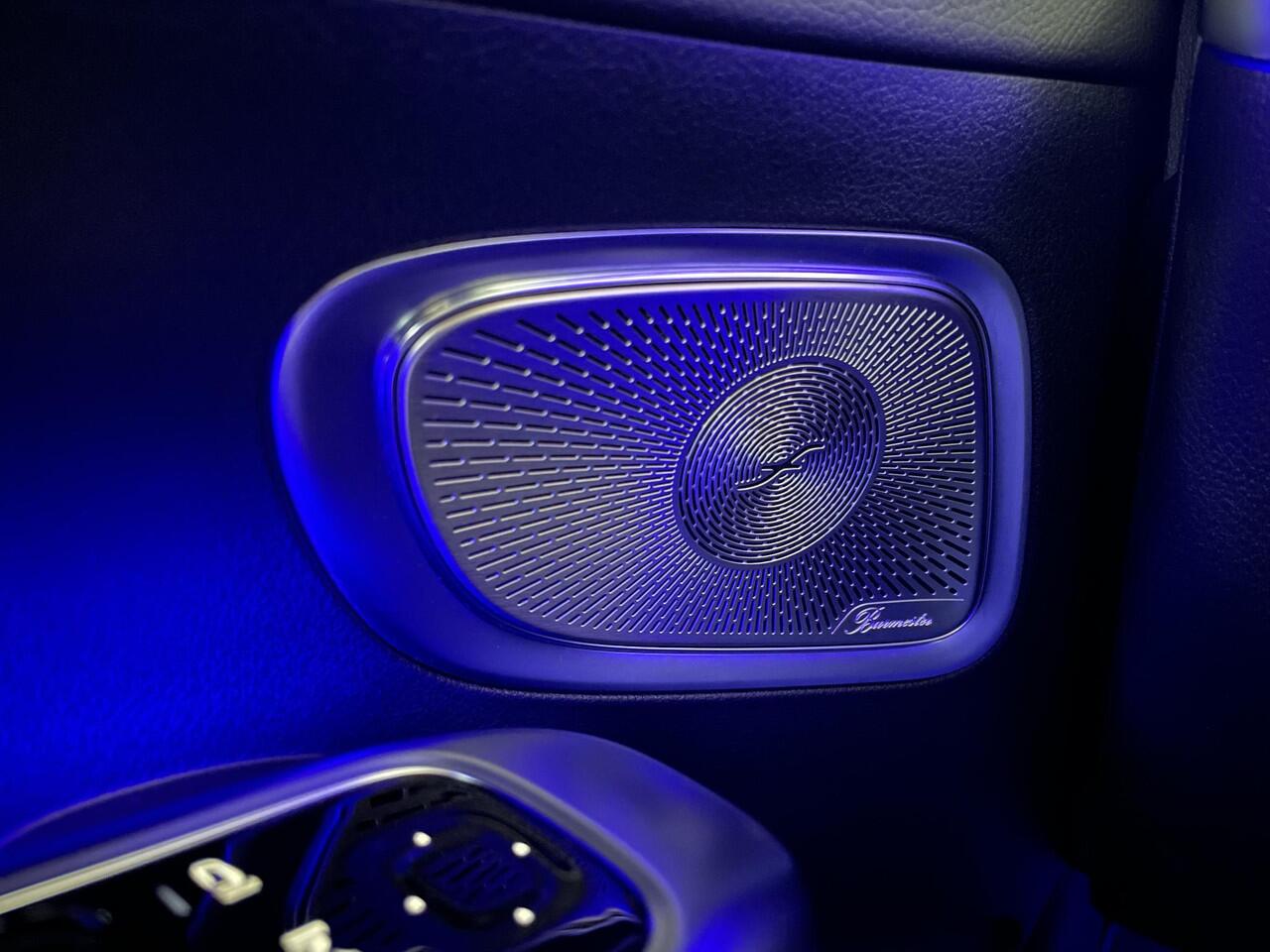 Mercedes-Benz C-KLASSE Estate 300 e Luxury Line | Trekhaak | 360-camera | Burmester